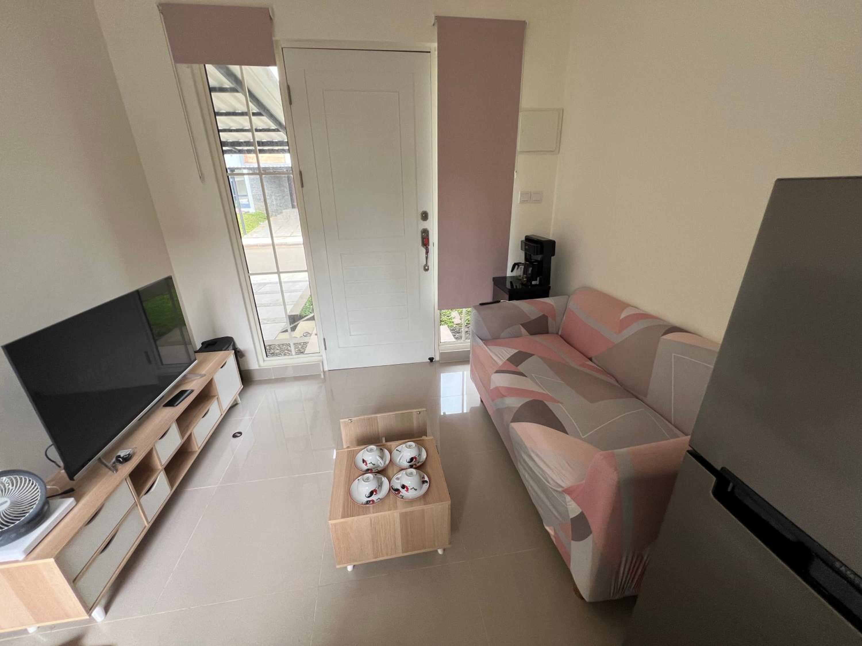 Two-Bedroom House photo 3