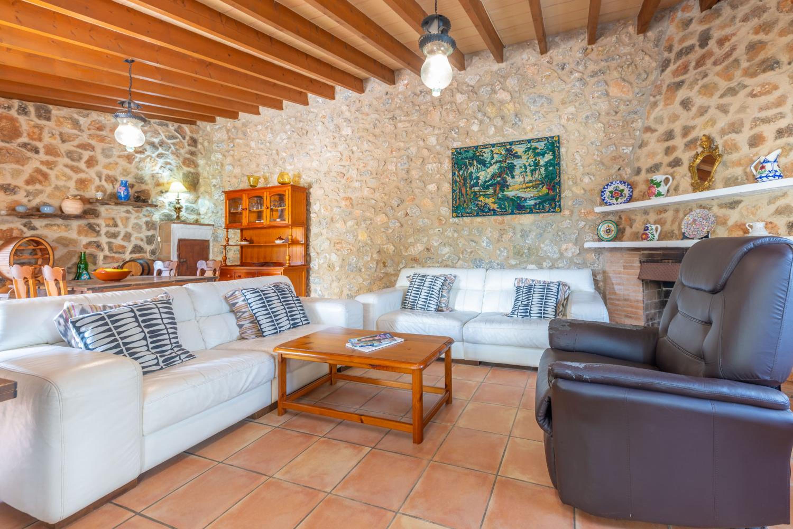 Three-Bedroom Villa photo 3