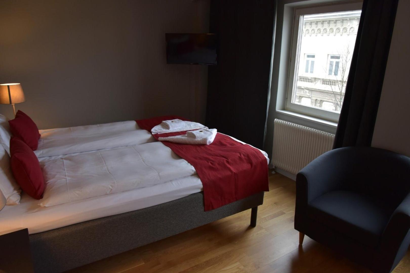 Double Room - Photo 4