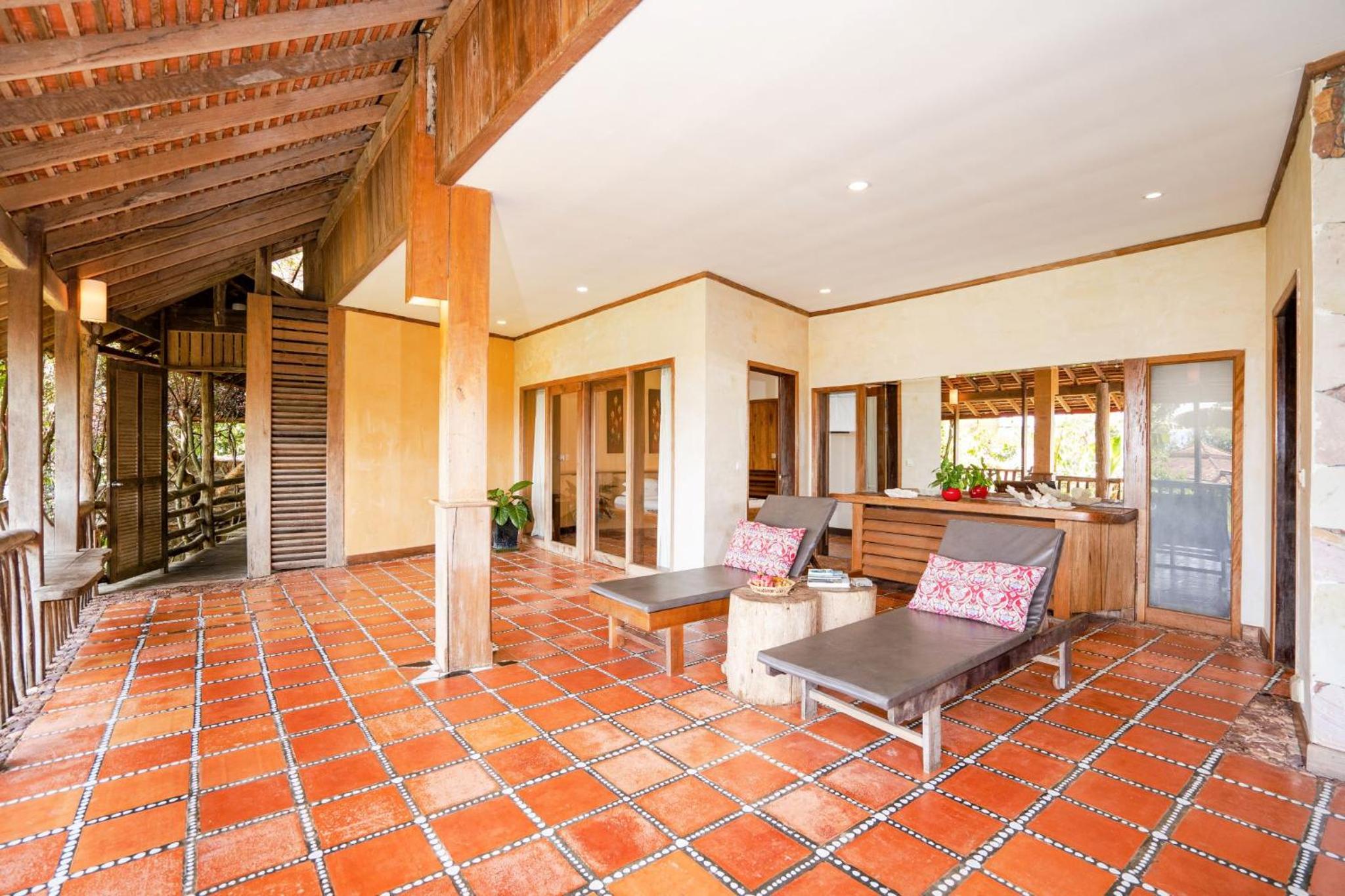 Family Ocean Retreat
