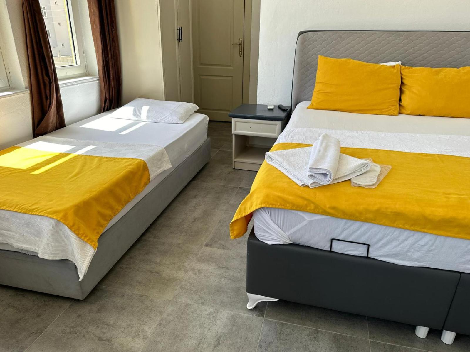 Standard Triple Room - Photo 6