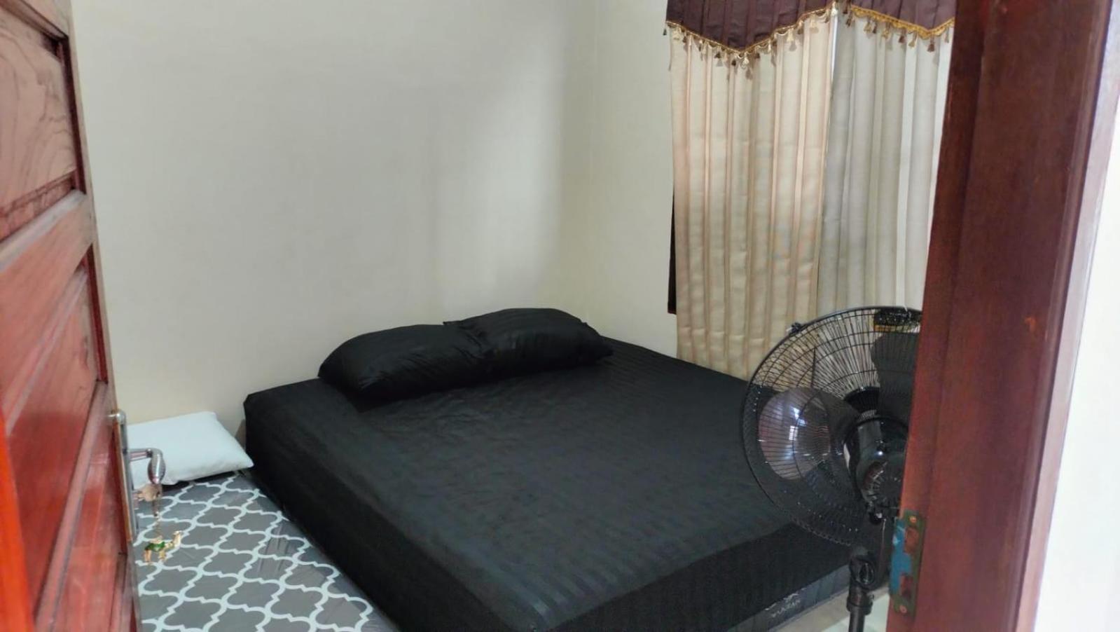 Two-Bedroom House photo 2
