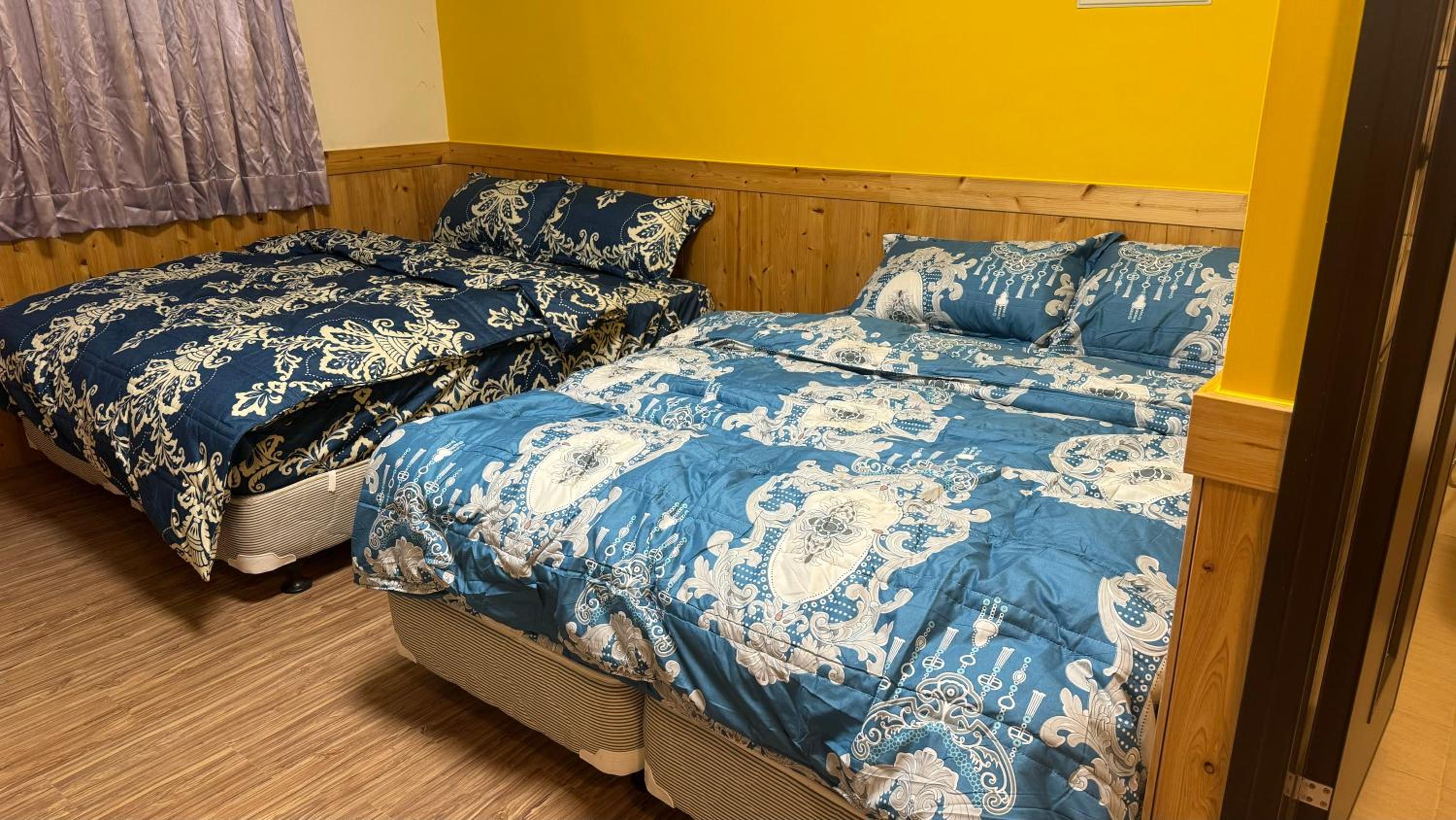 Twin Room with Private Bathroom
