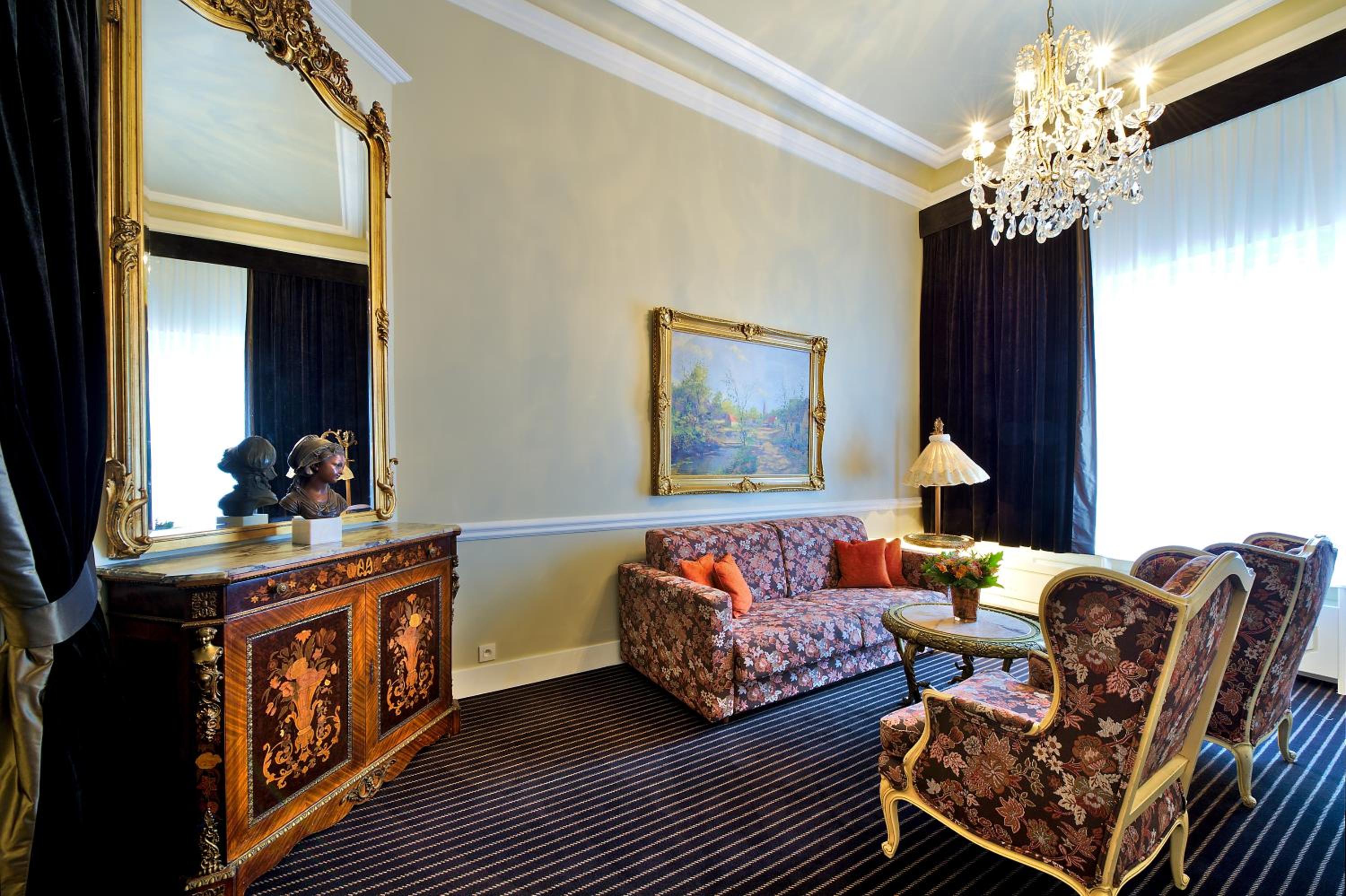 Suite - Photo 7