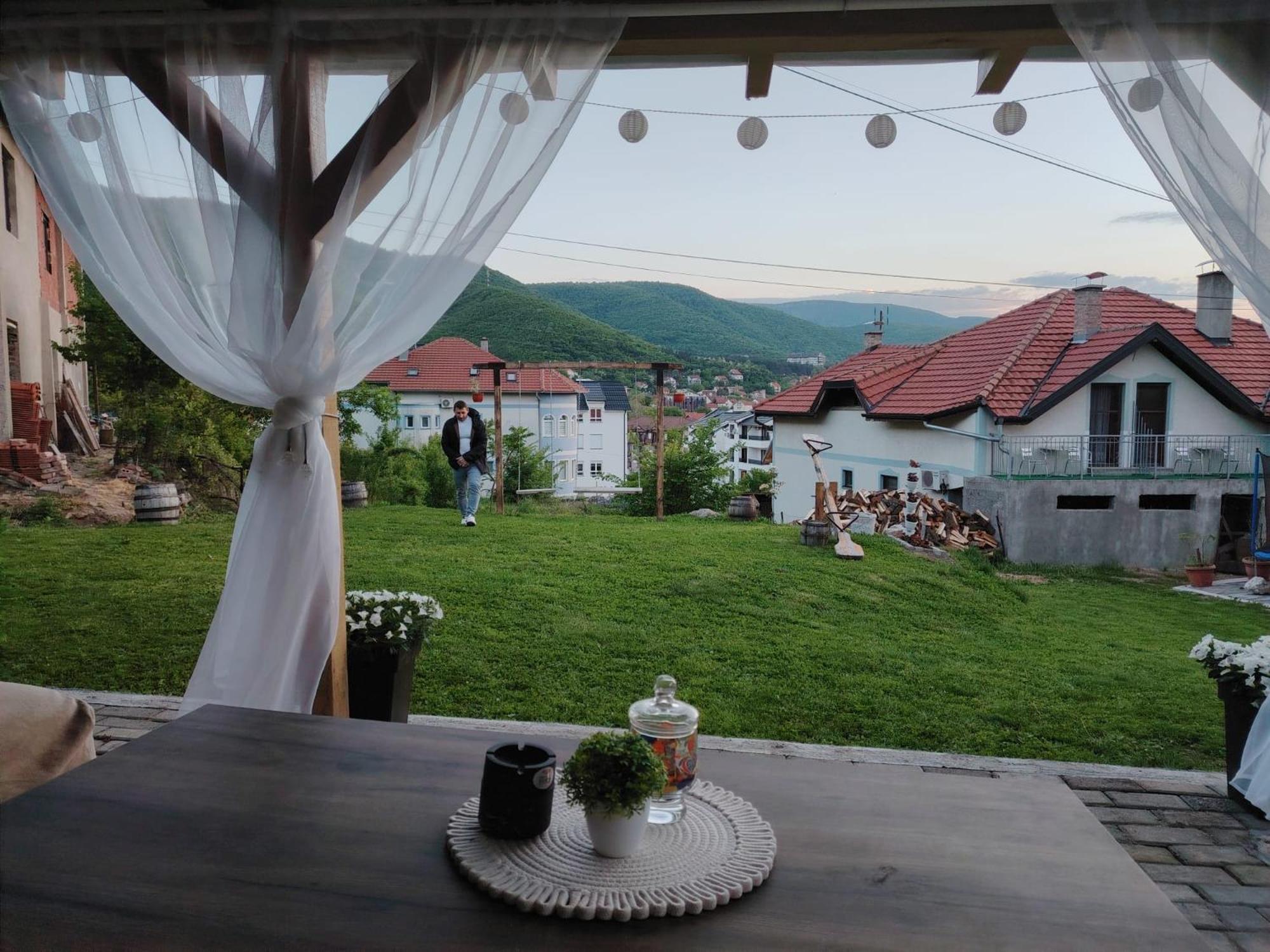 One-Bedroom Apartment with Garden View photo 2