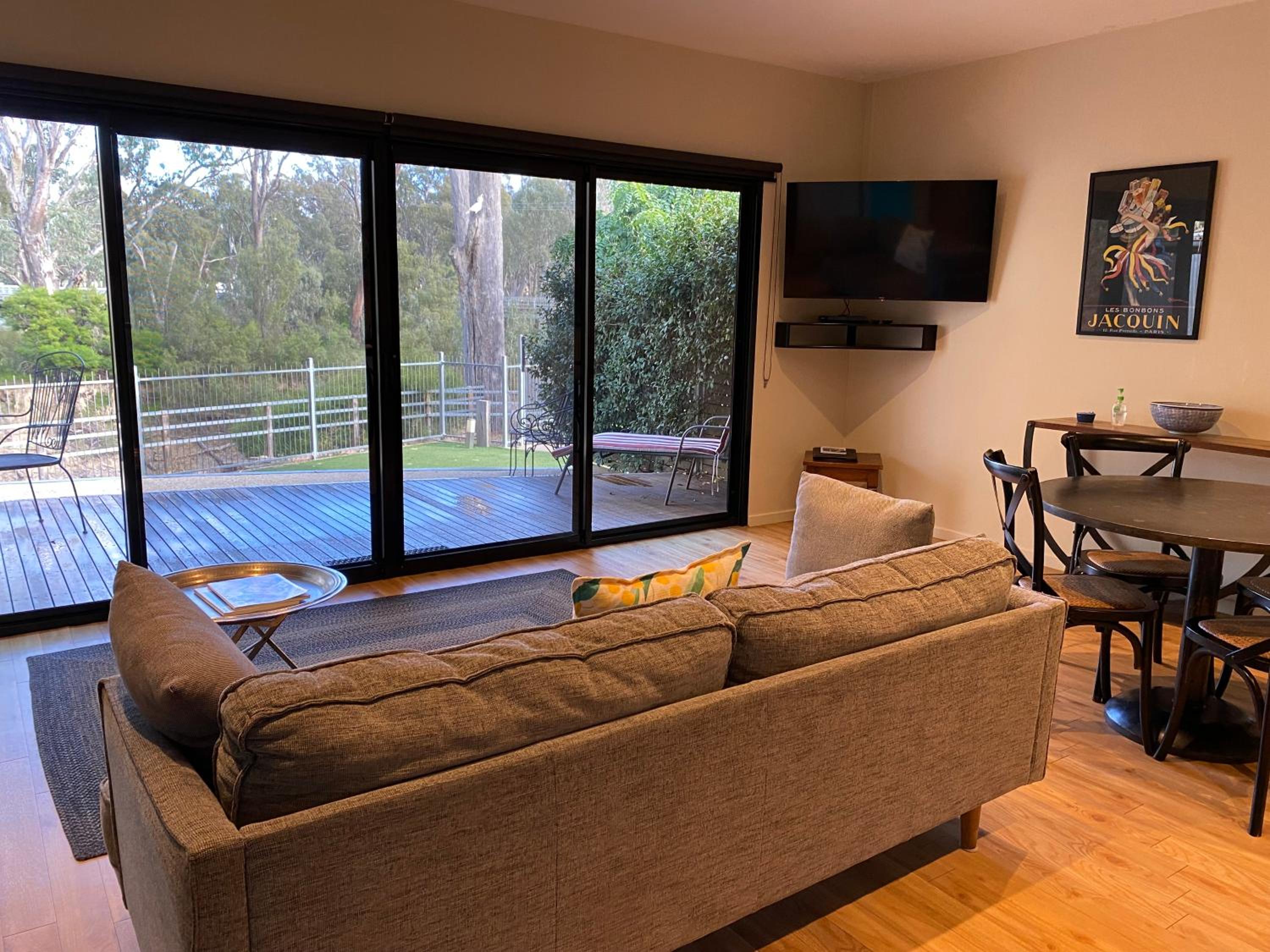 One-Bedroom Apartment with Terrace photo 1