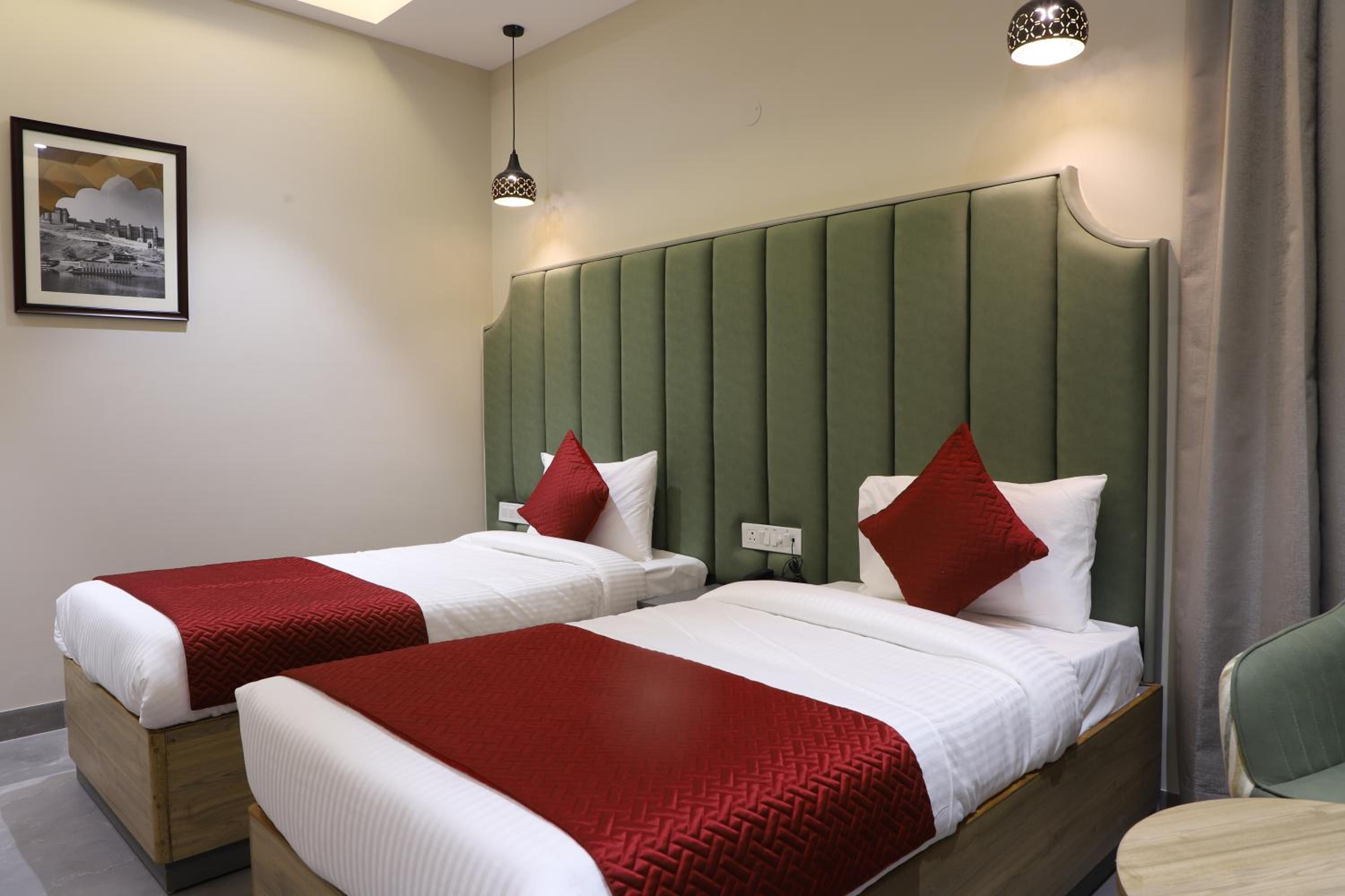 Deluxe Double Room photo 2