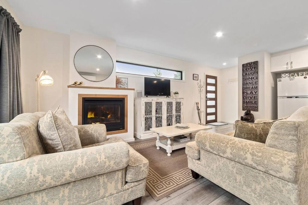 One-Bedroom House photo 1