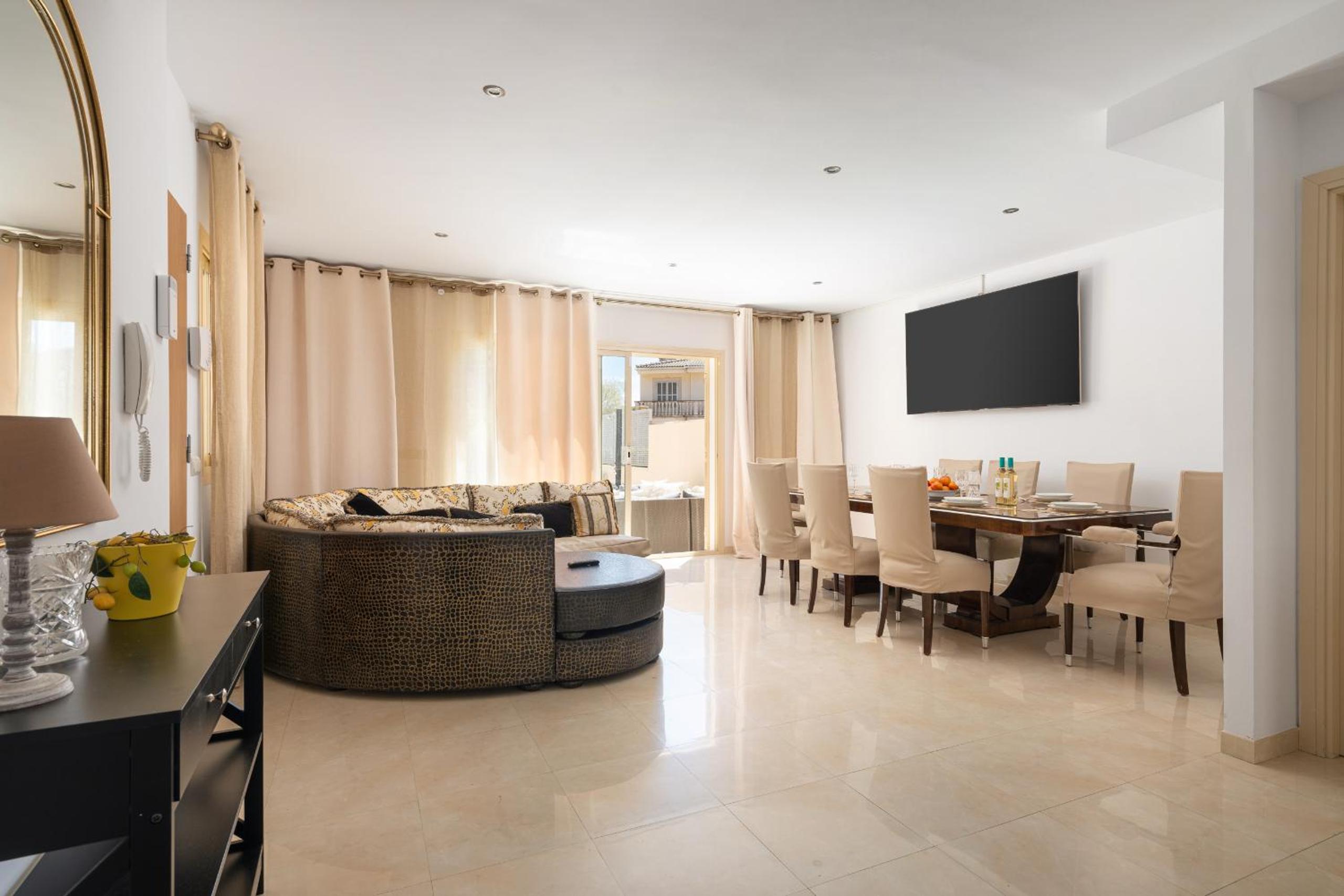 Casa de cuatro habitaciones