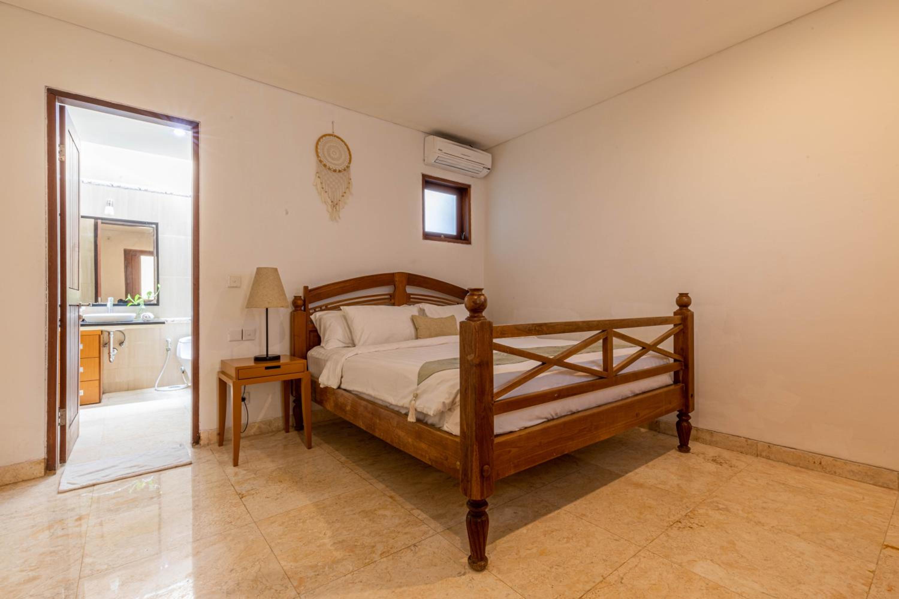 Villa with Garden View - Photo 27