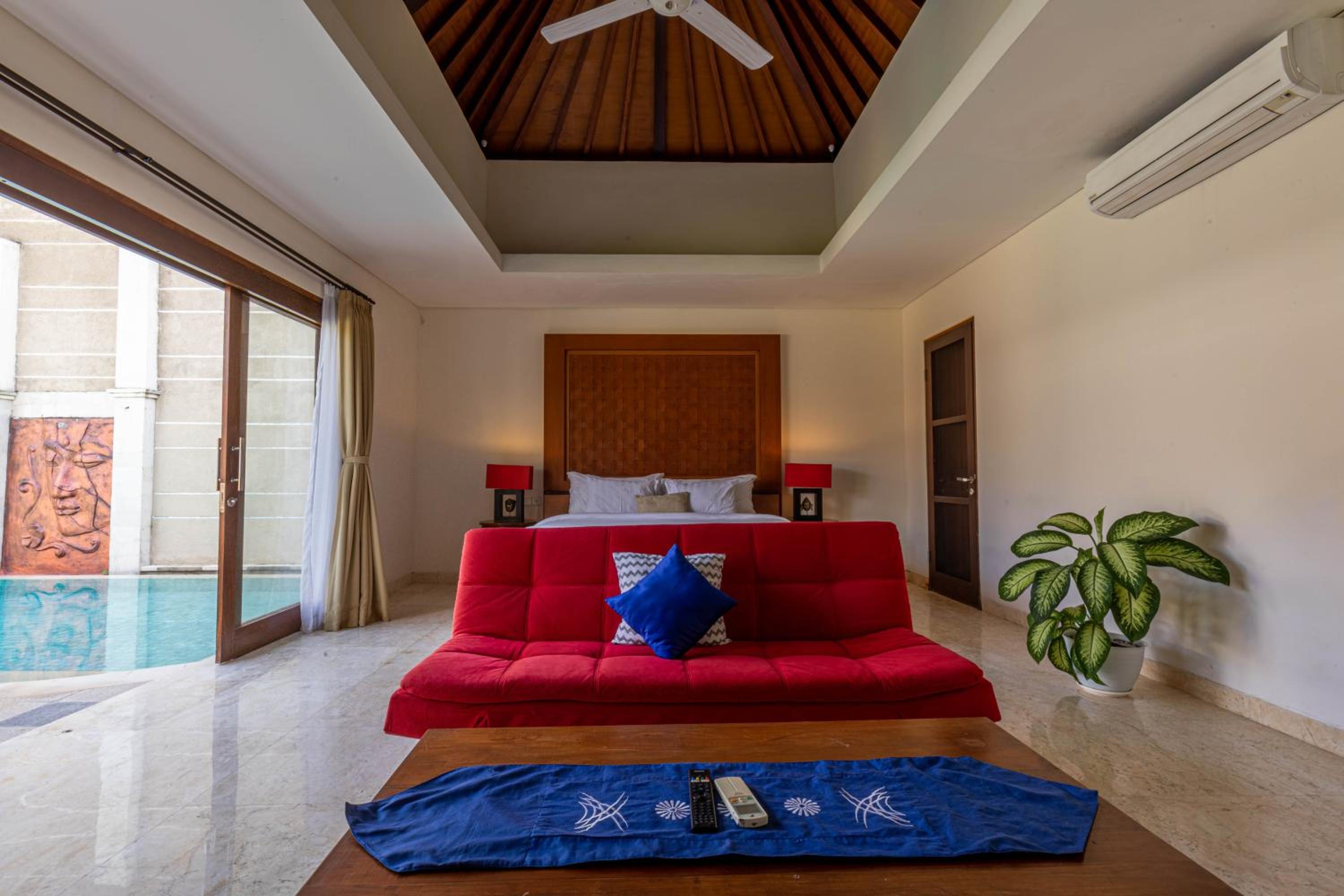 Villa with Garden View - Photo 23