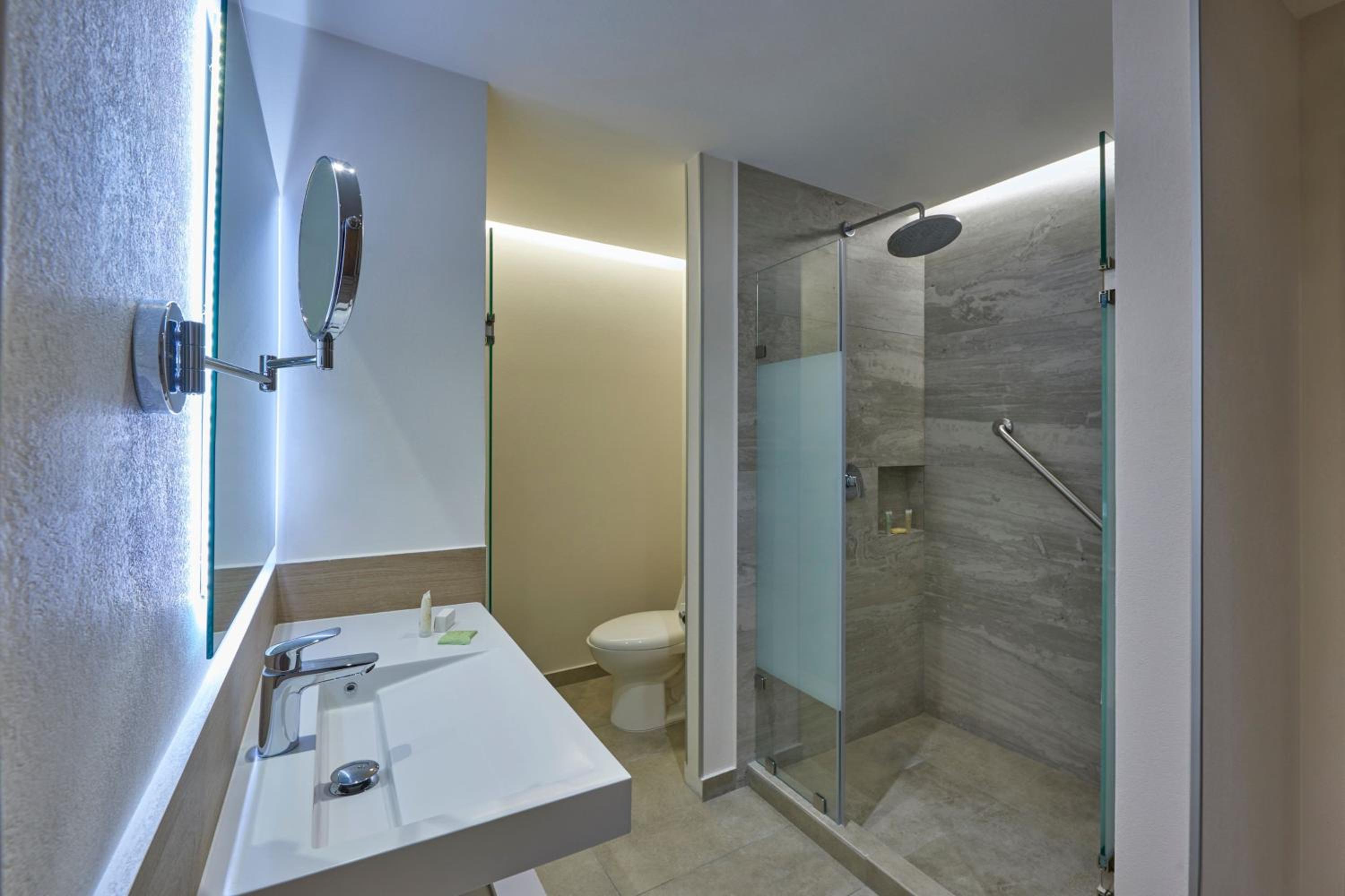 Double Room - Photo 10