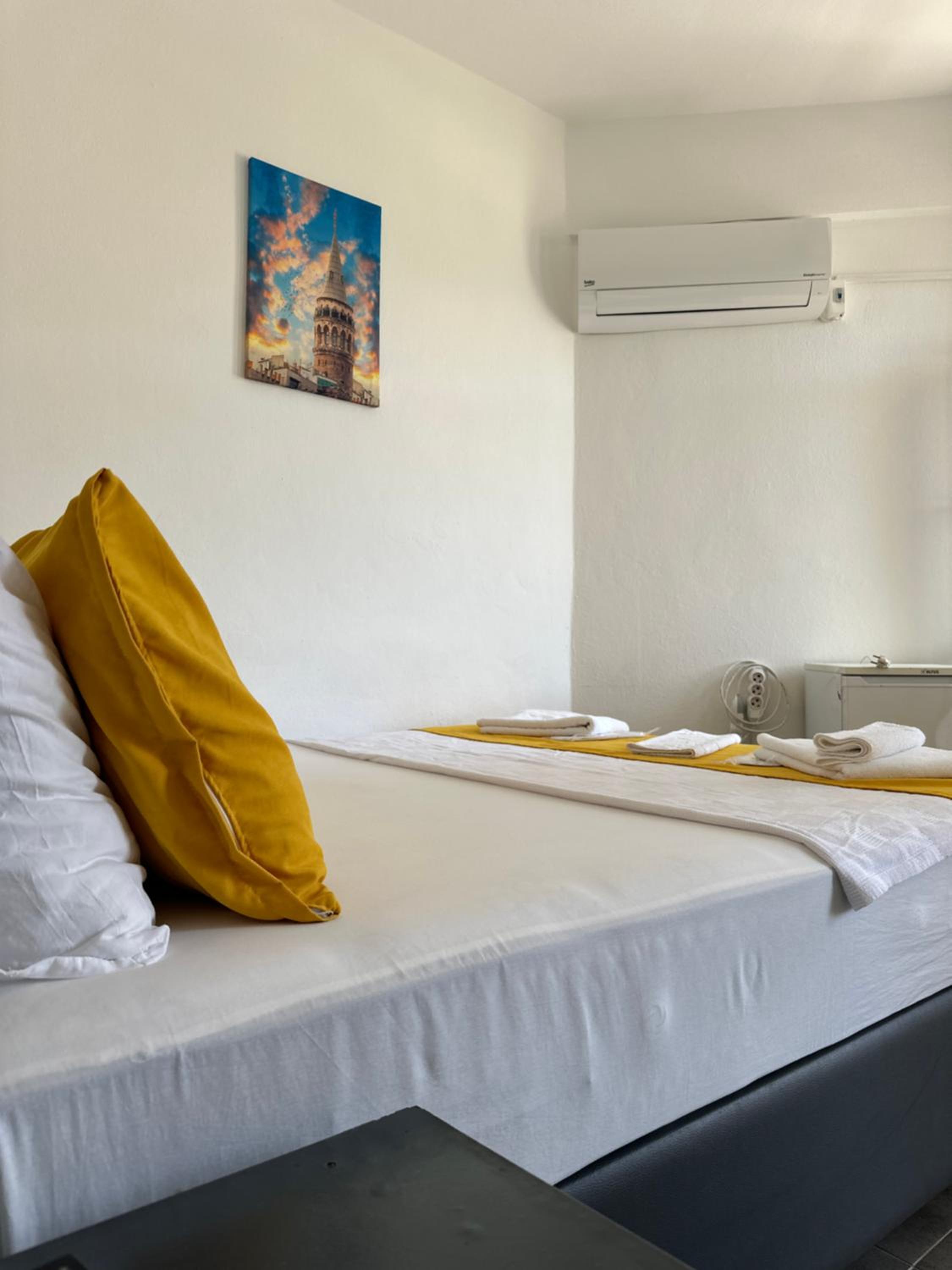 Standard Double Room - Photo 2
