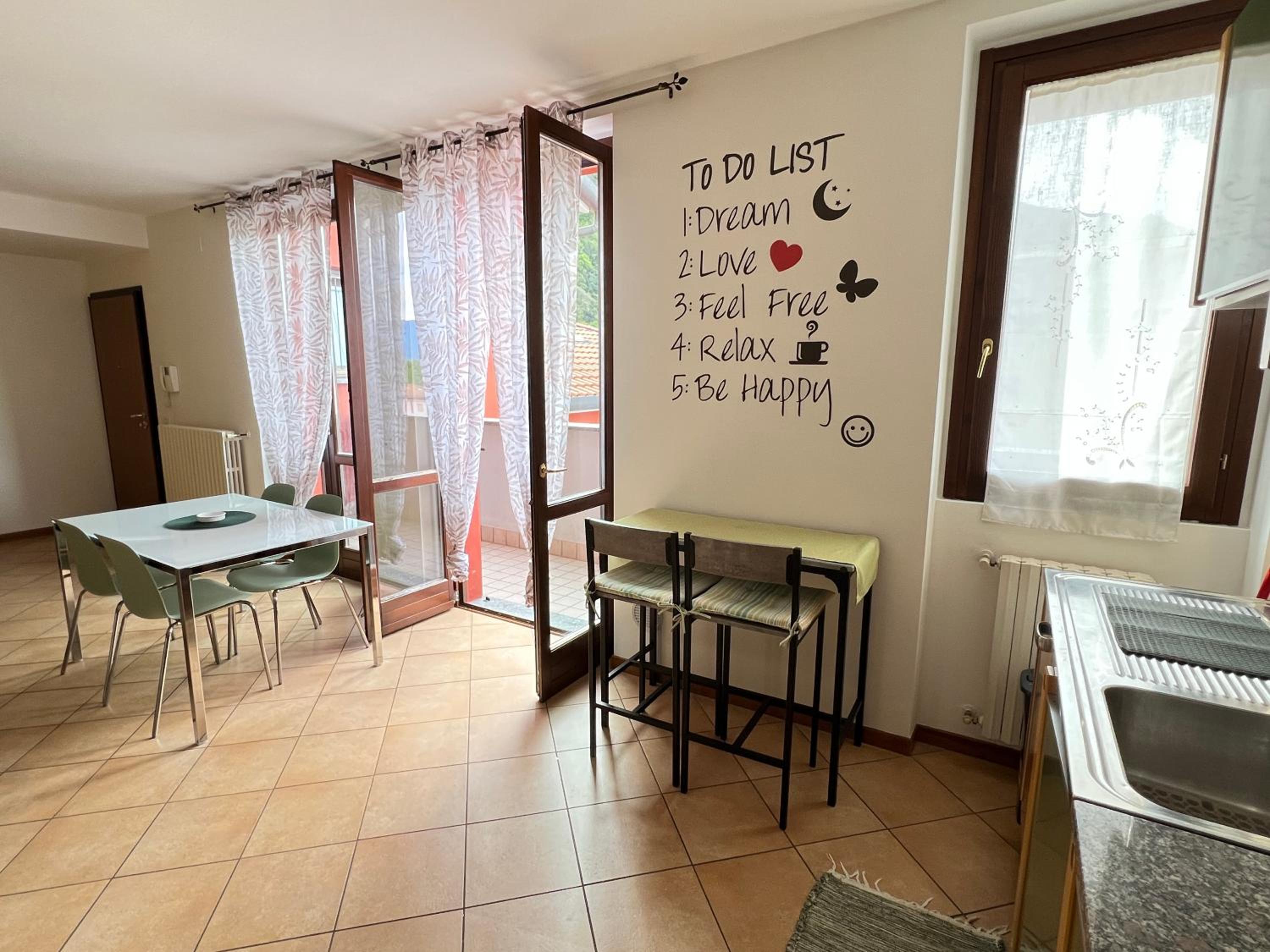 Apartment with Lake View photo 3