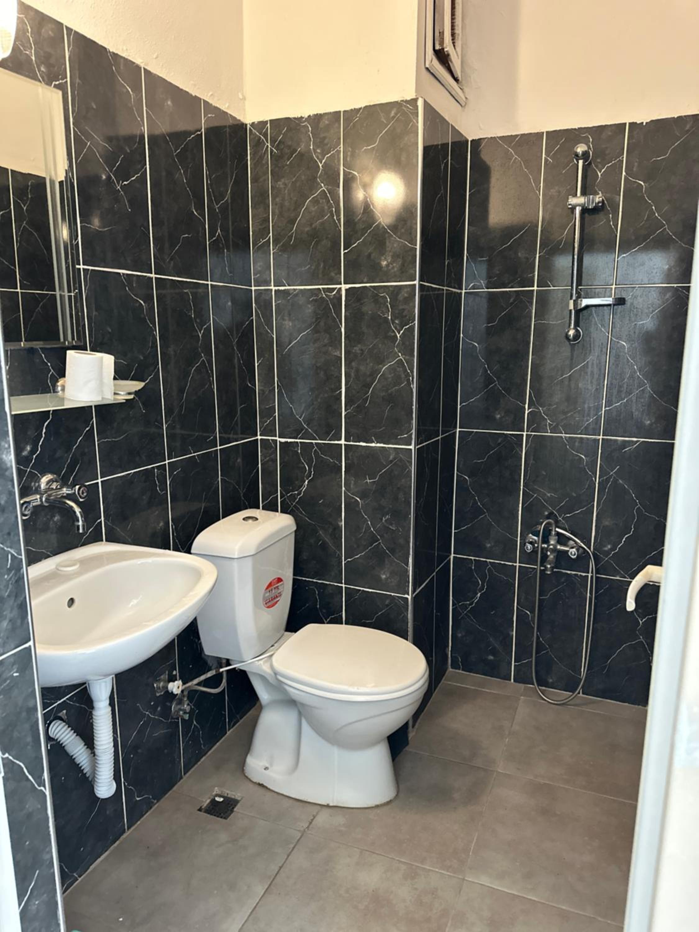 Standard Triple Room - Photo 2