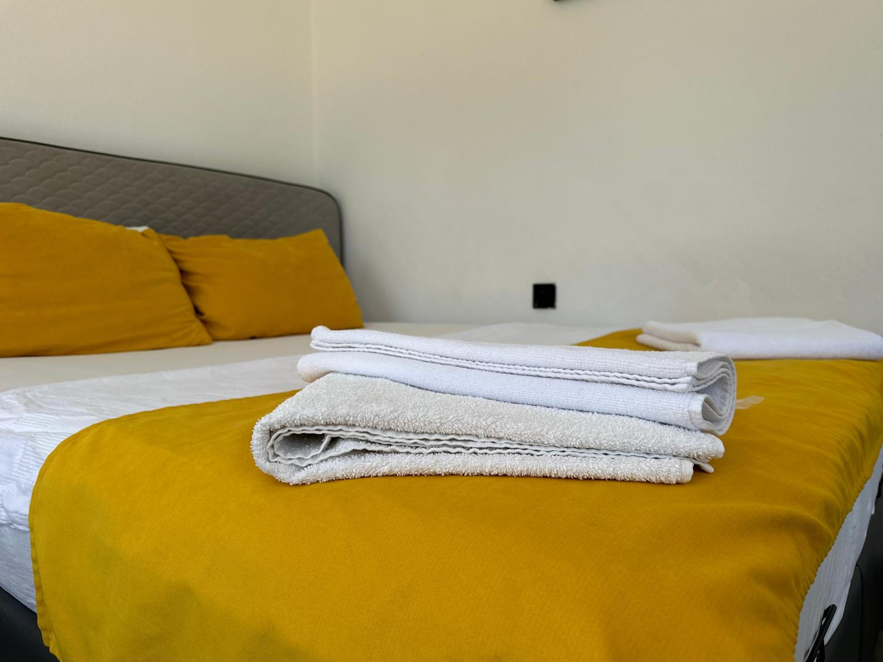 Standard Double Room - Photo 5