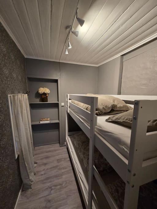 Two-Bedroom House photo 3