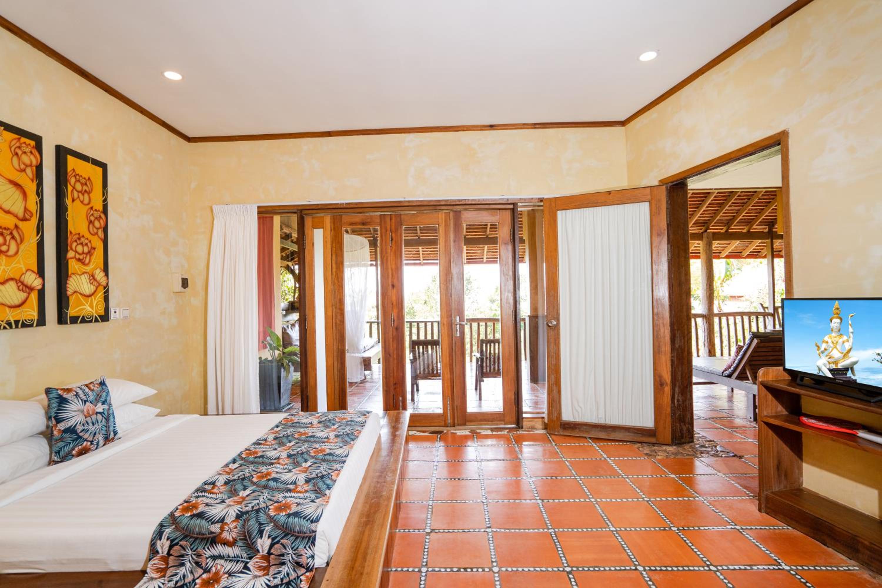 Family Ocean Retreat