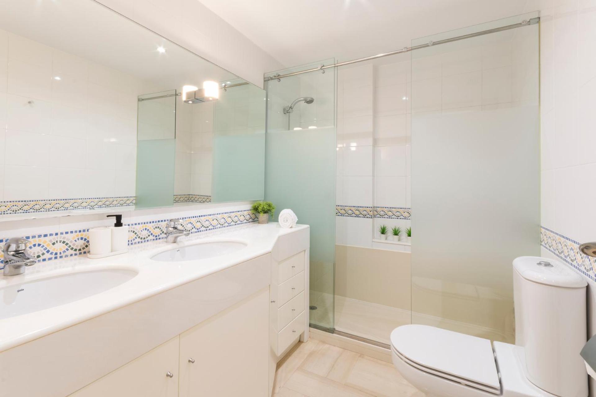 Studio Apartment with Sea View photo 2