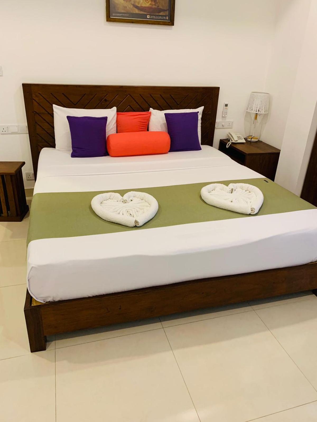 Deluxe Double Room with Balcony photo 2