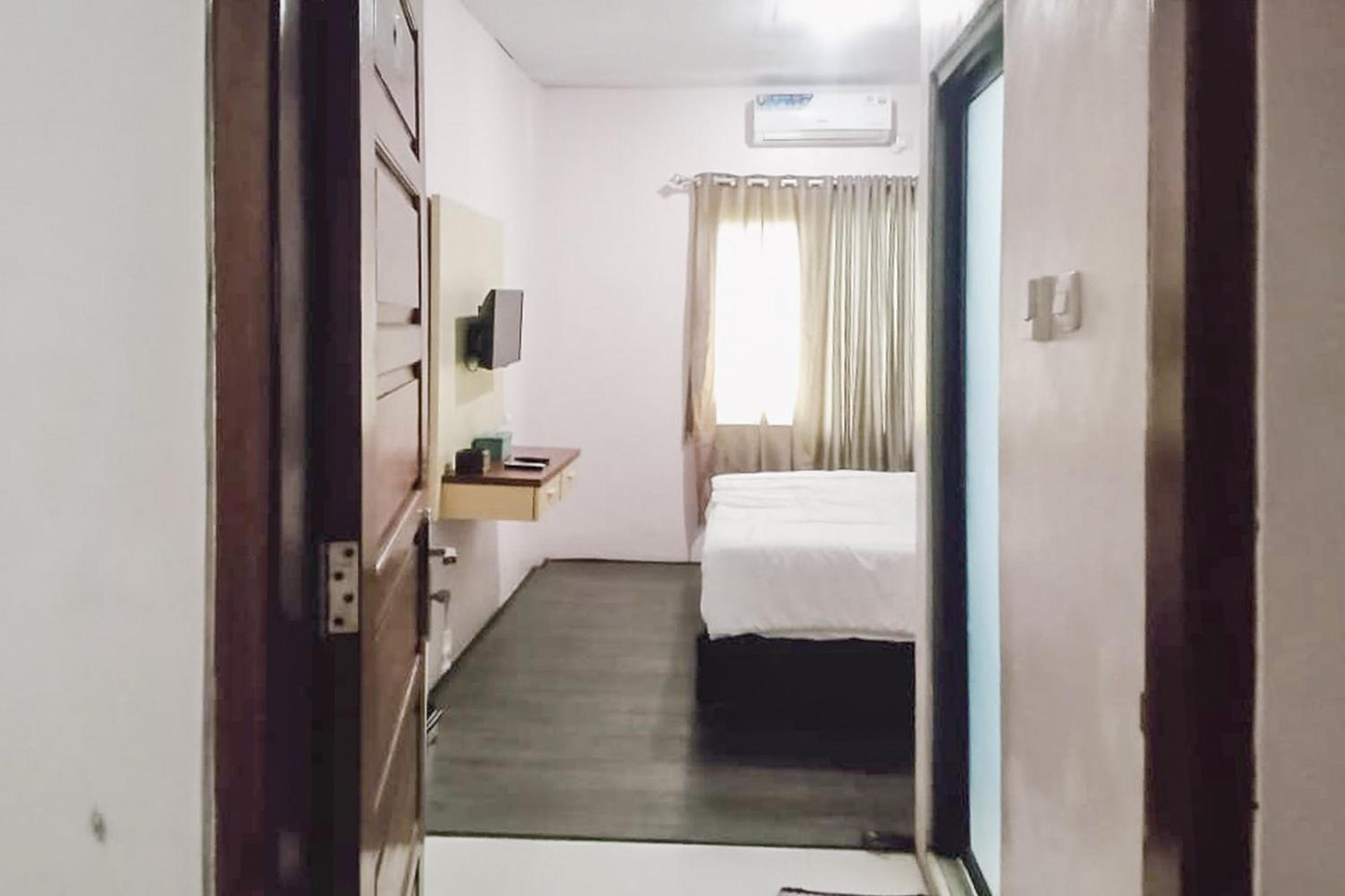 Standard Double Room photo 3