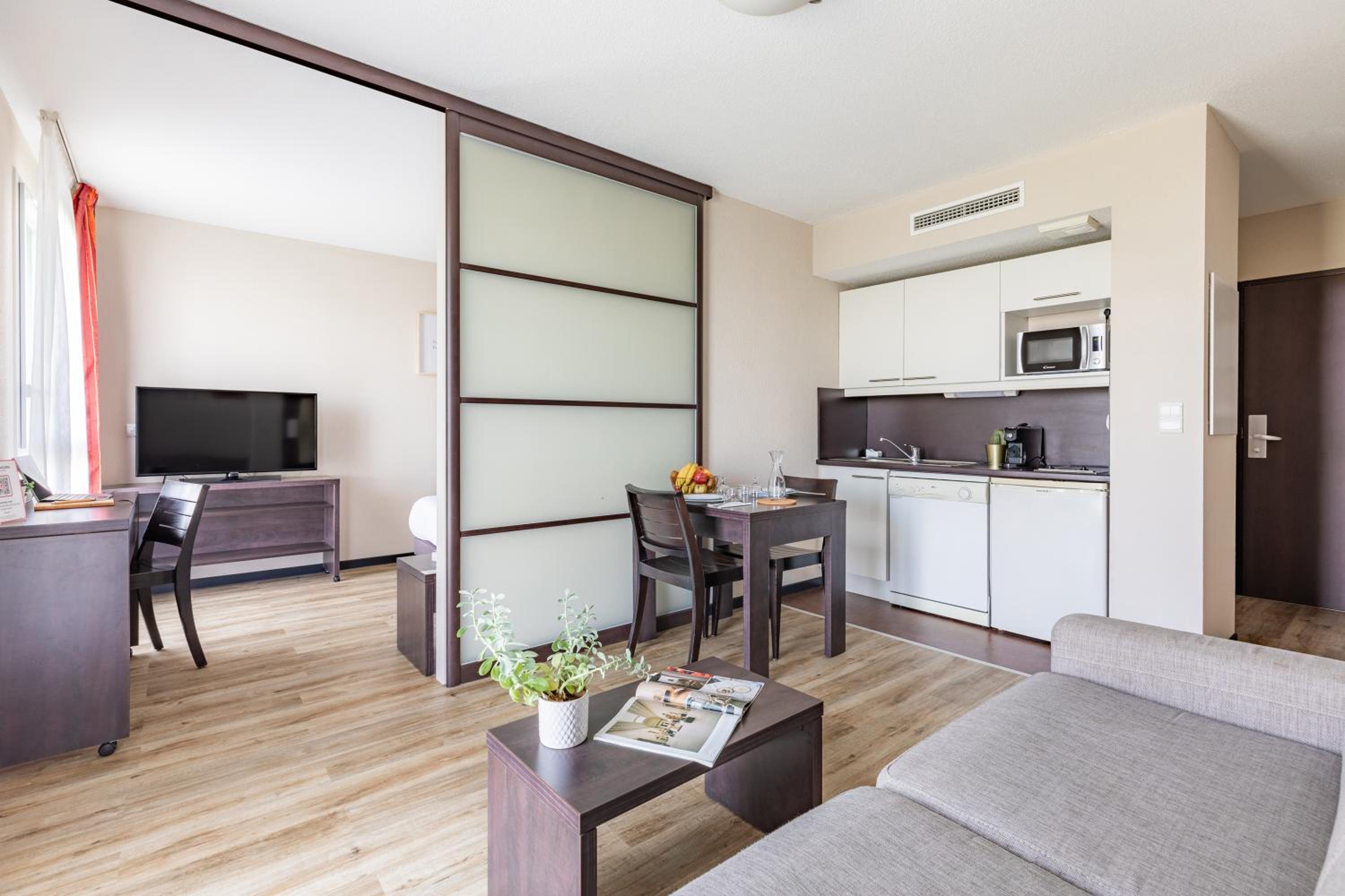 One Bedroom Apartment photo 2