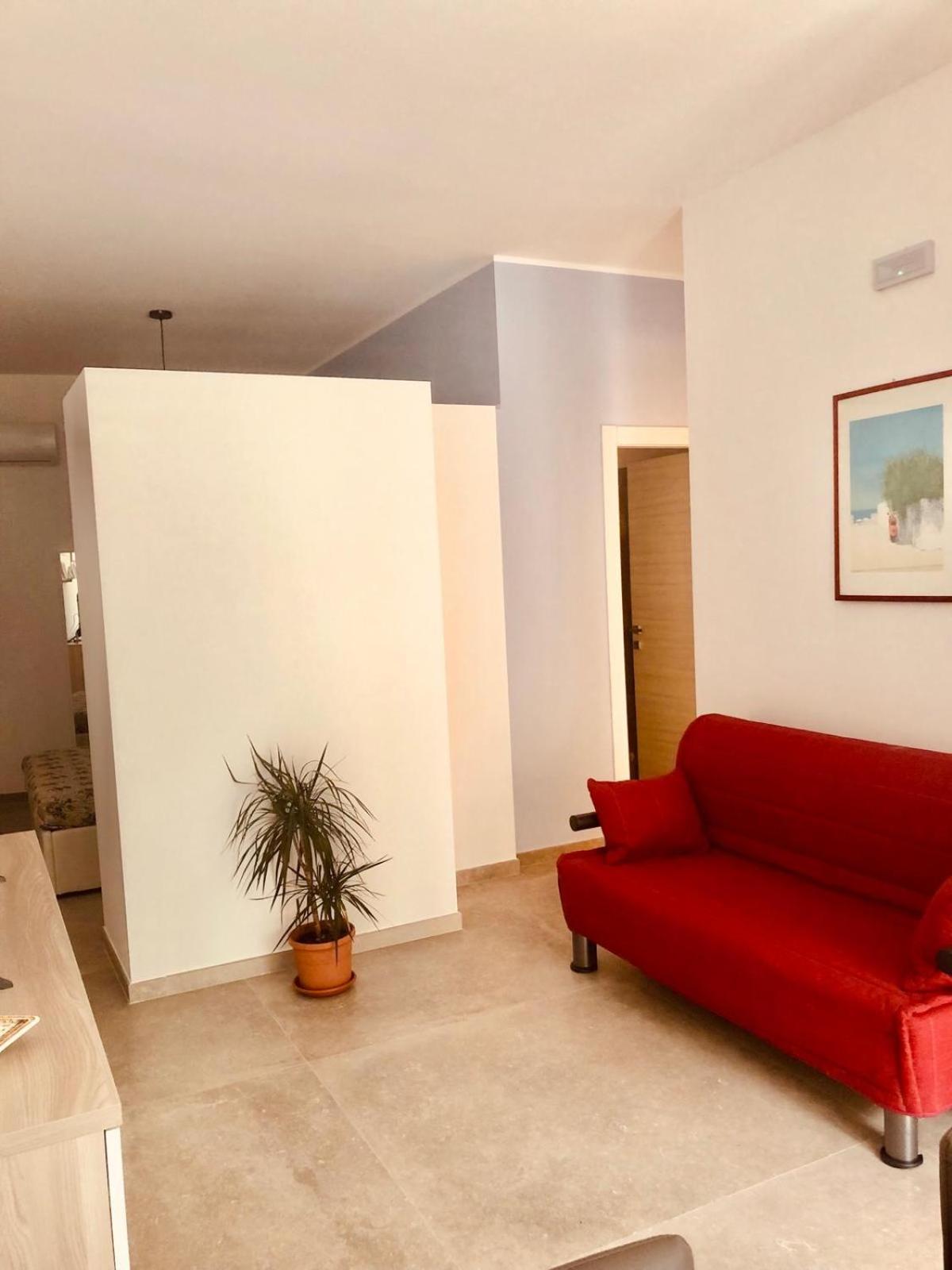 One-Bedroom Apartment with Balcony photo 1