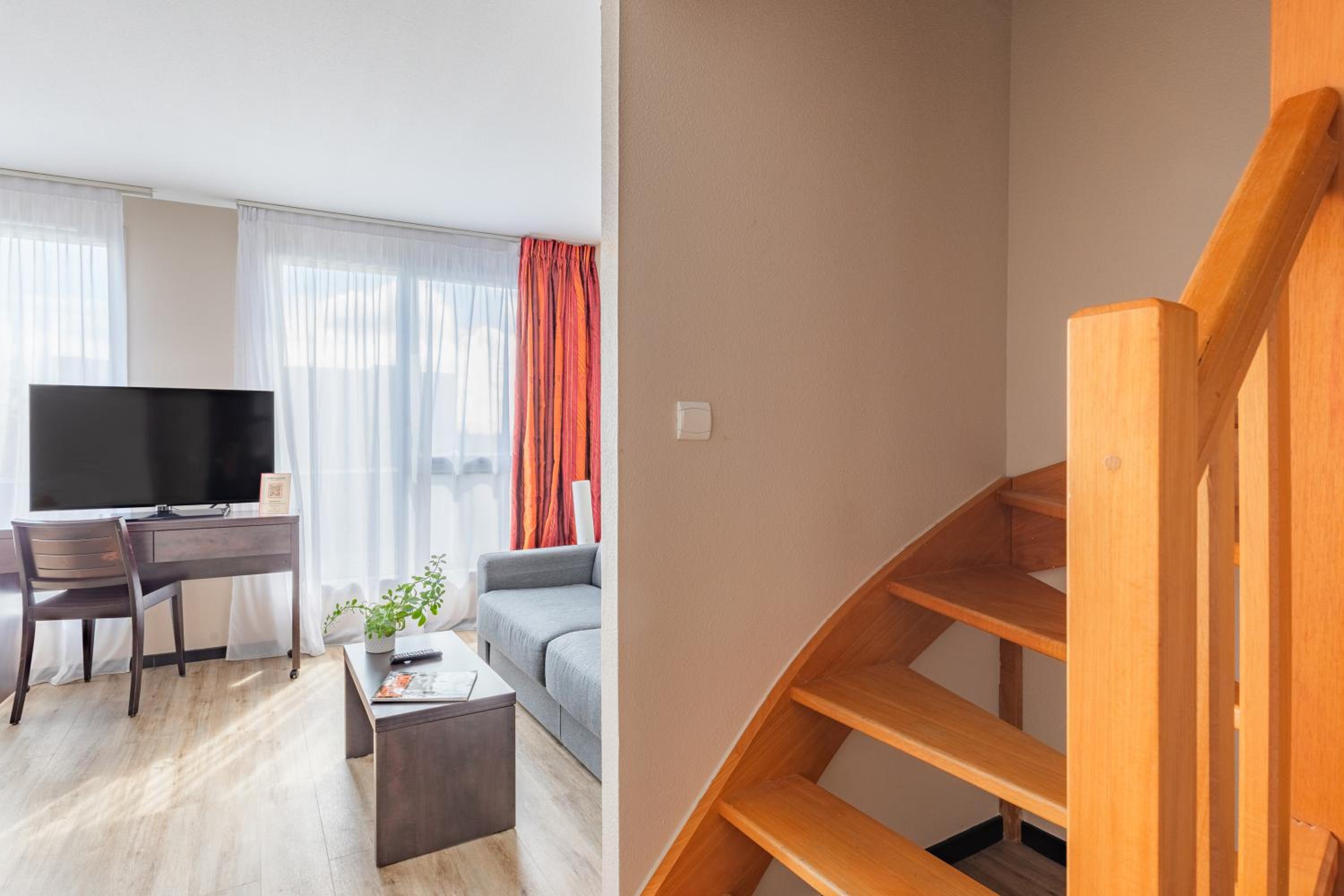 Two bedrooms apartment photo 3