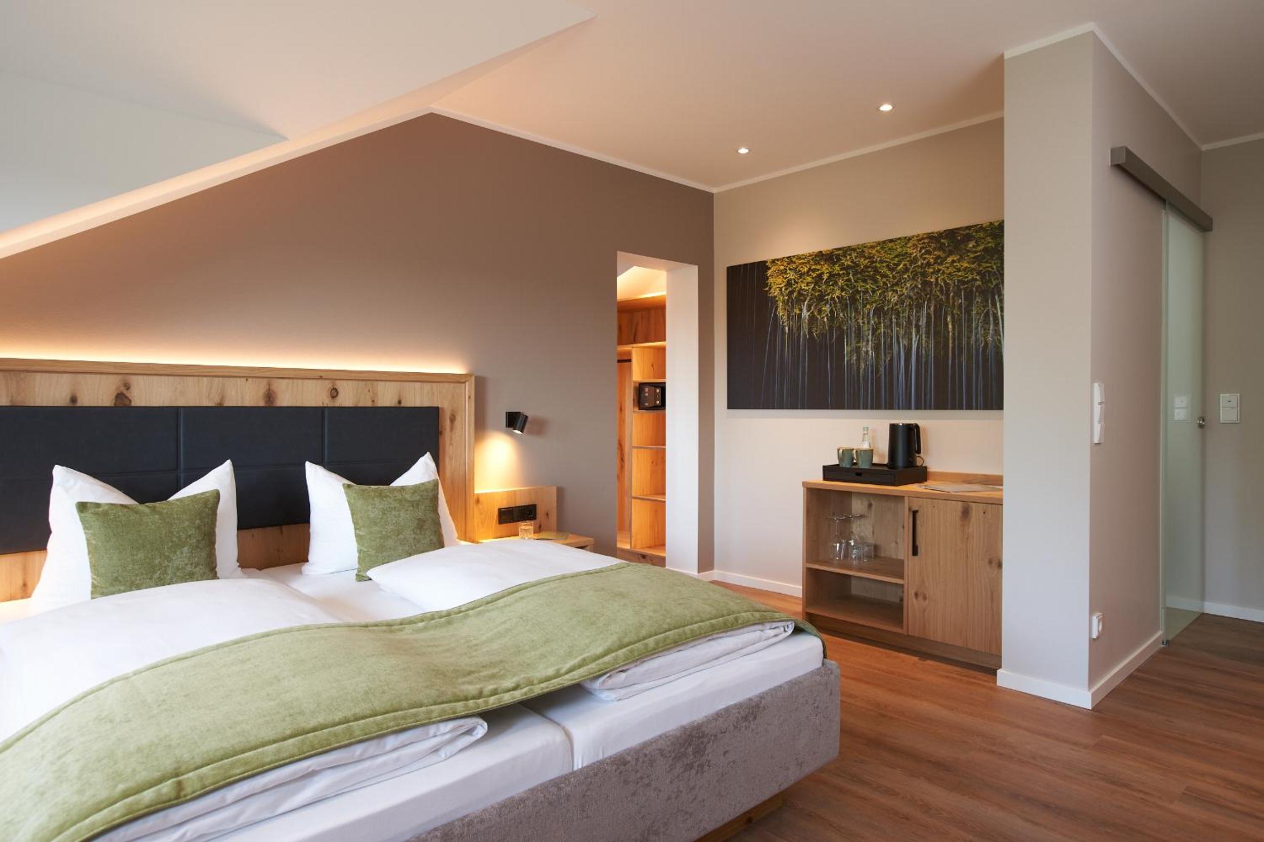 Deluxe Double or Twin Room - Photo 5