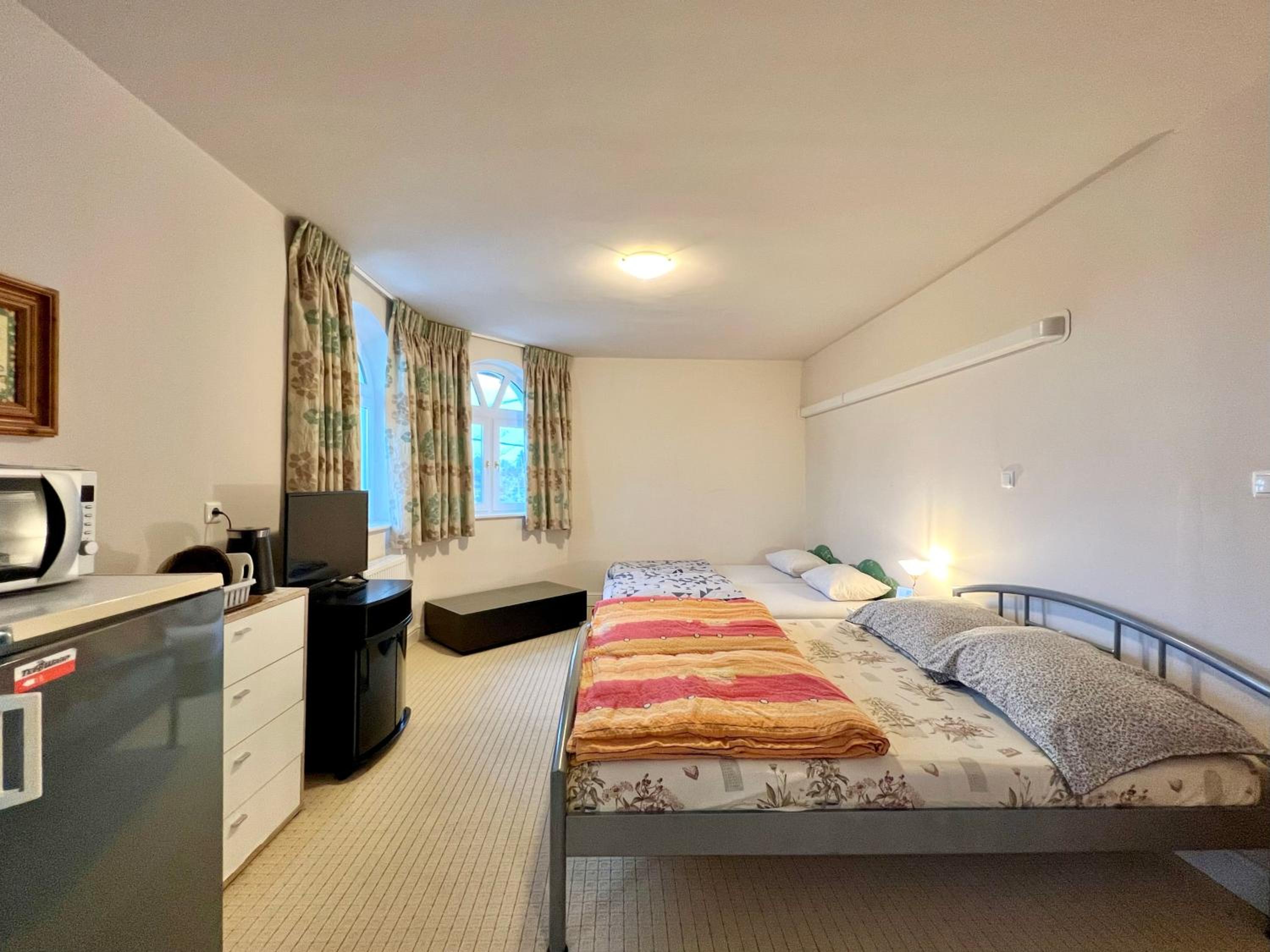Quadruple Room with Bathroom photo 1