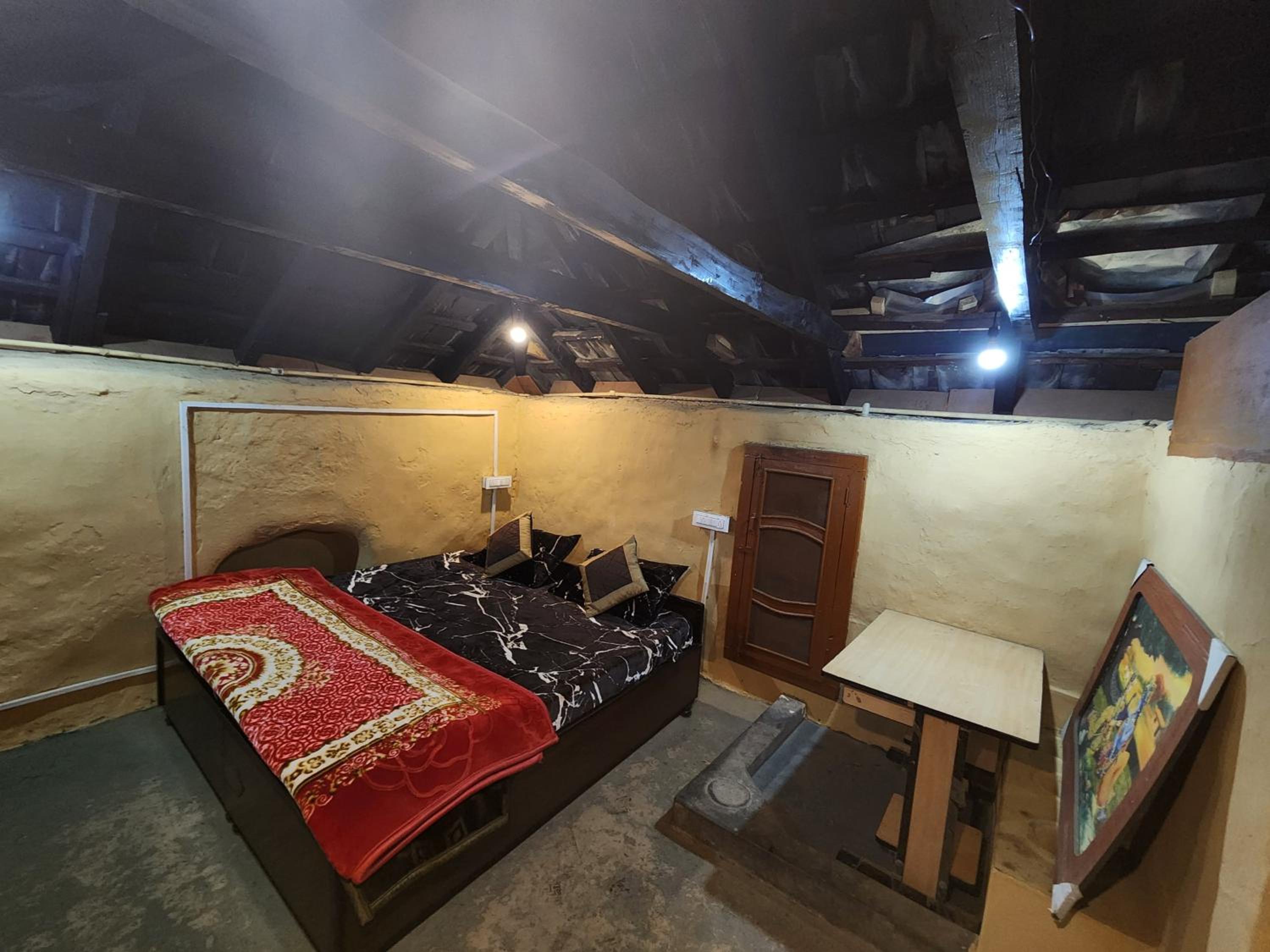 Budget Double Room photo 1