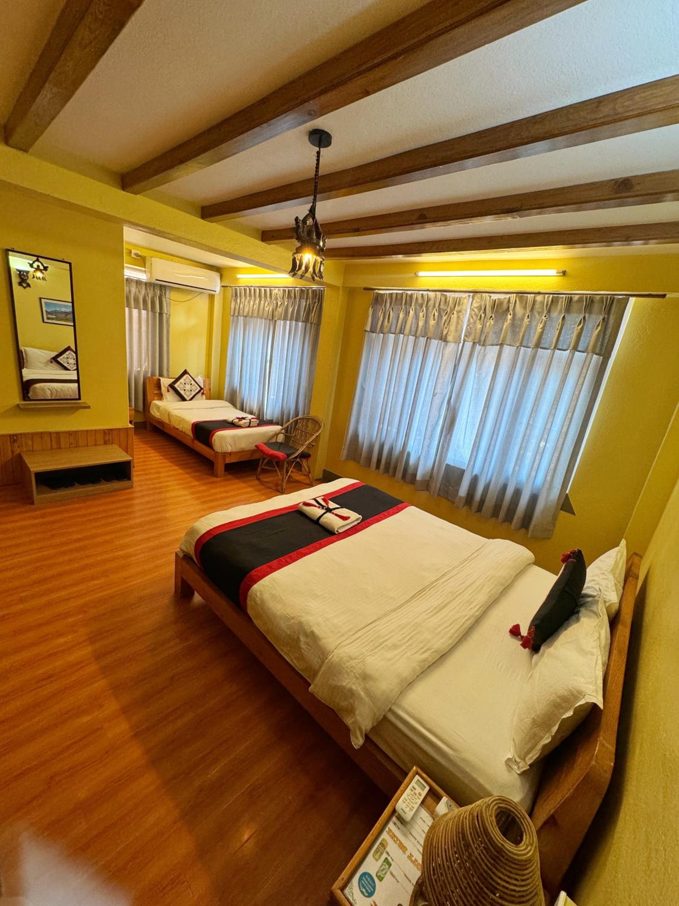 Deluxe Triple Room photo 2