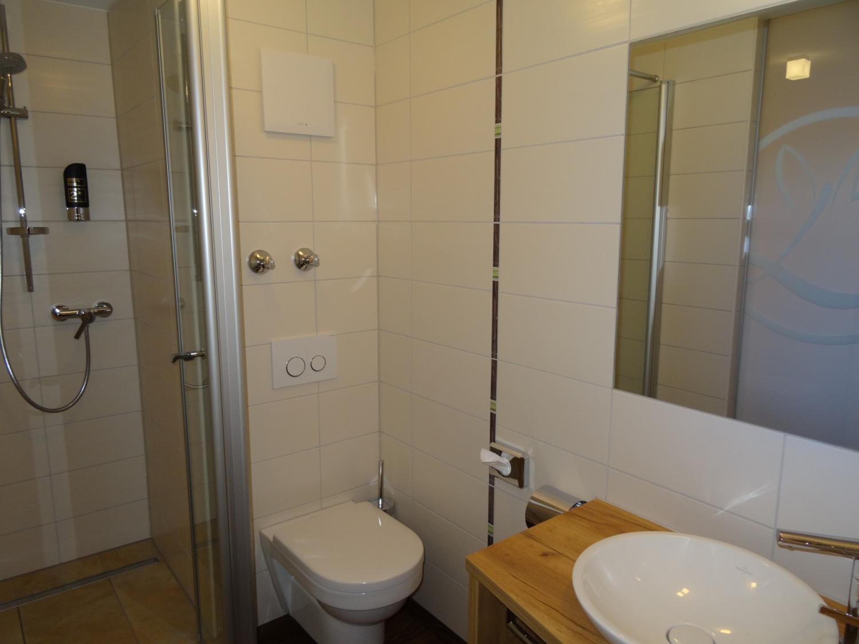 Standard Double Room - Photo 2