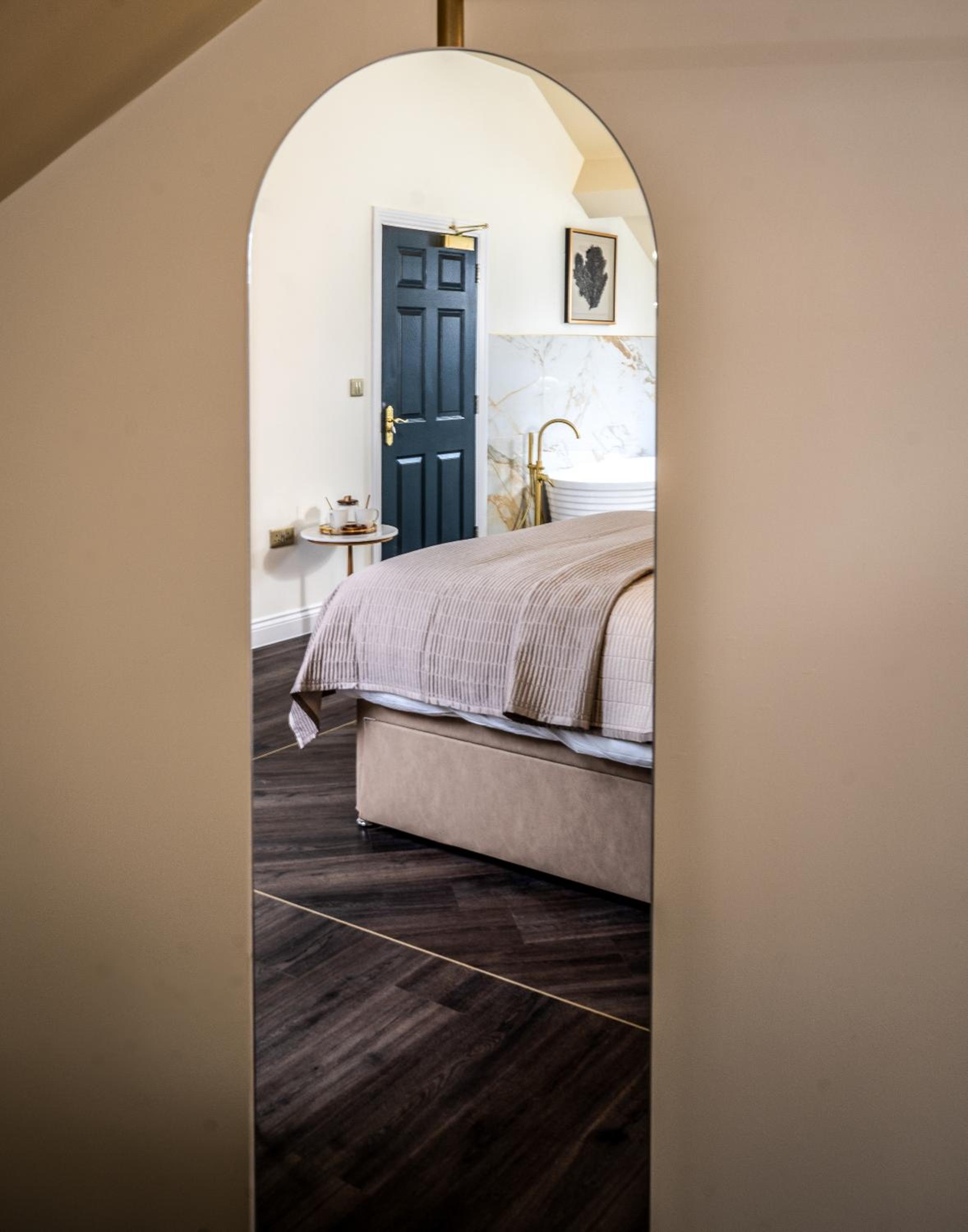 Executive Suite photo 3