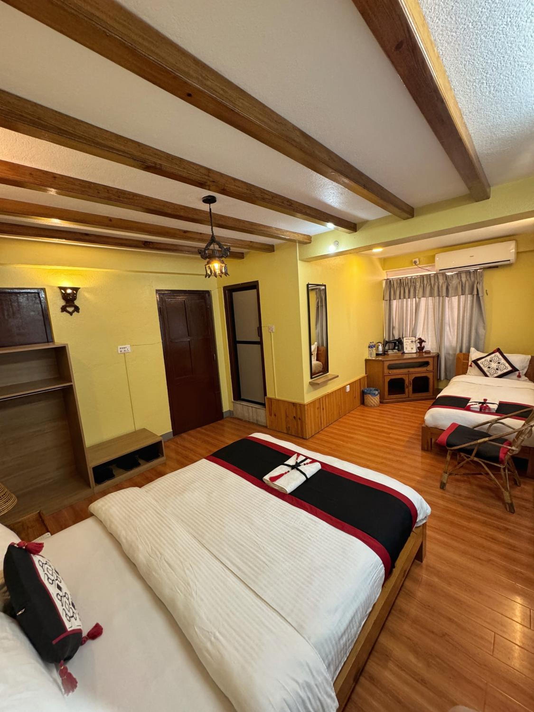 Deluxe Triple Room photo 3
