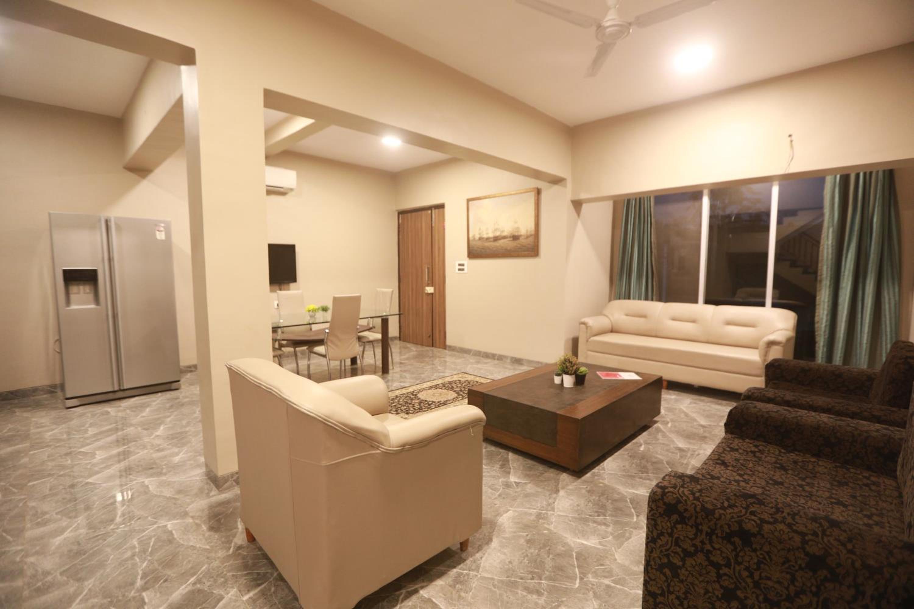 Three-Bedroom Villa photo 1