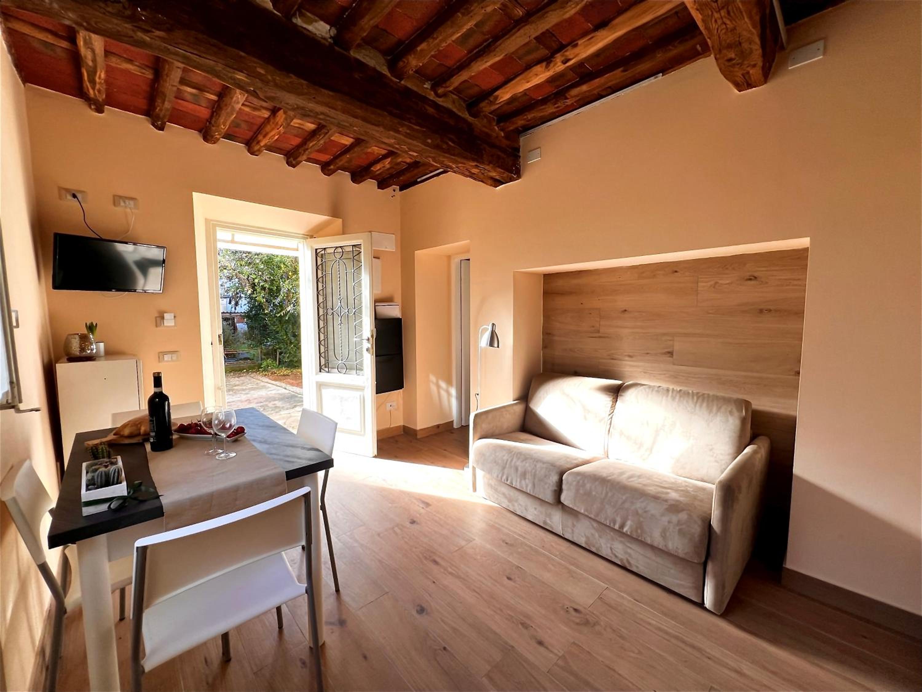 One-Bedroom Apartment