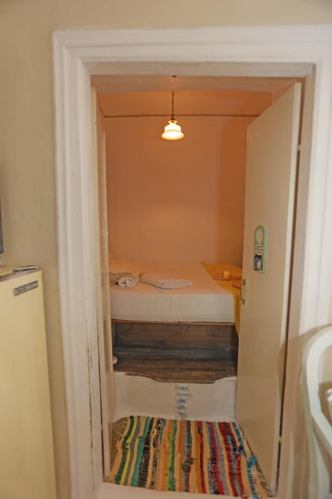 One-Bedroom House photo 1