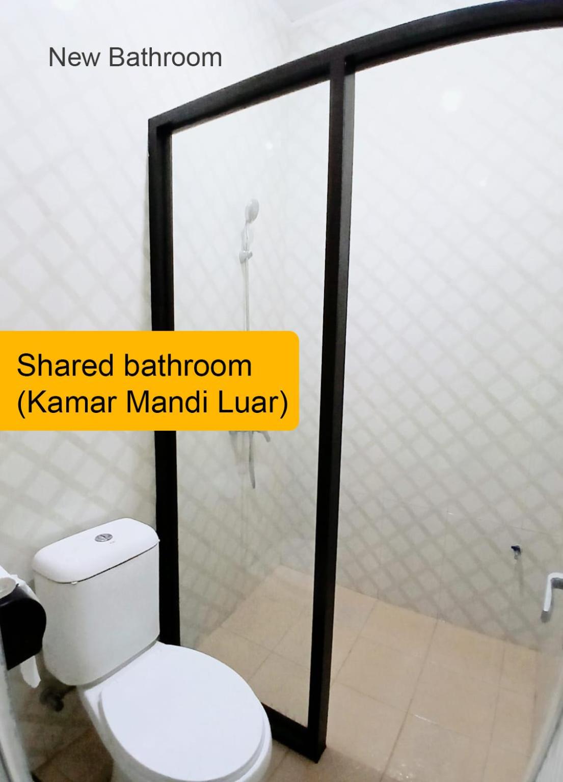 Queen Room with Shared Bathroom