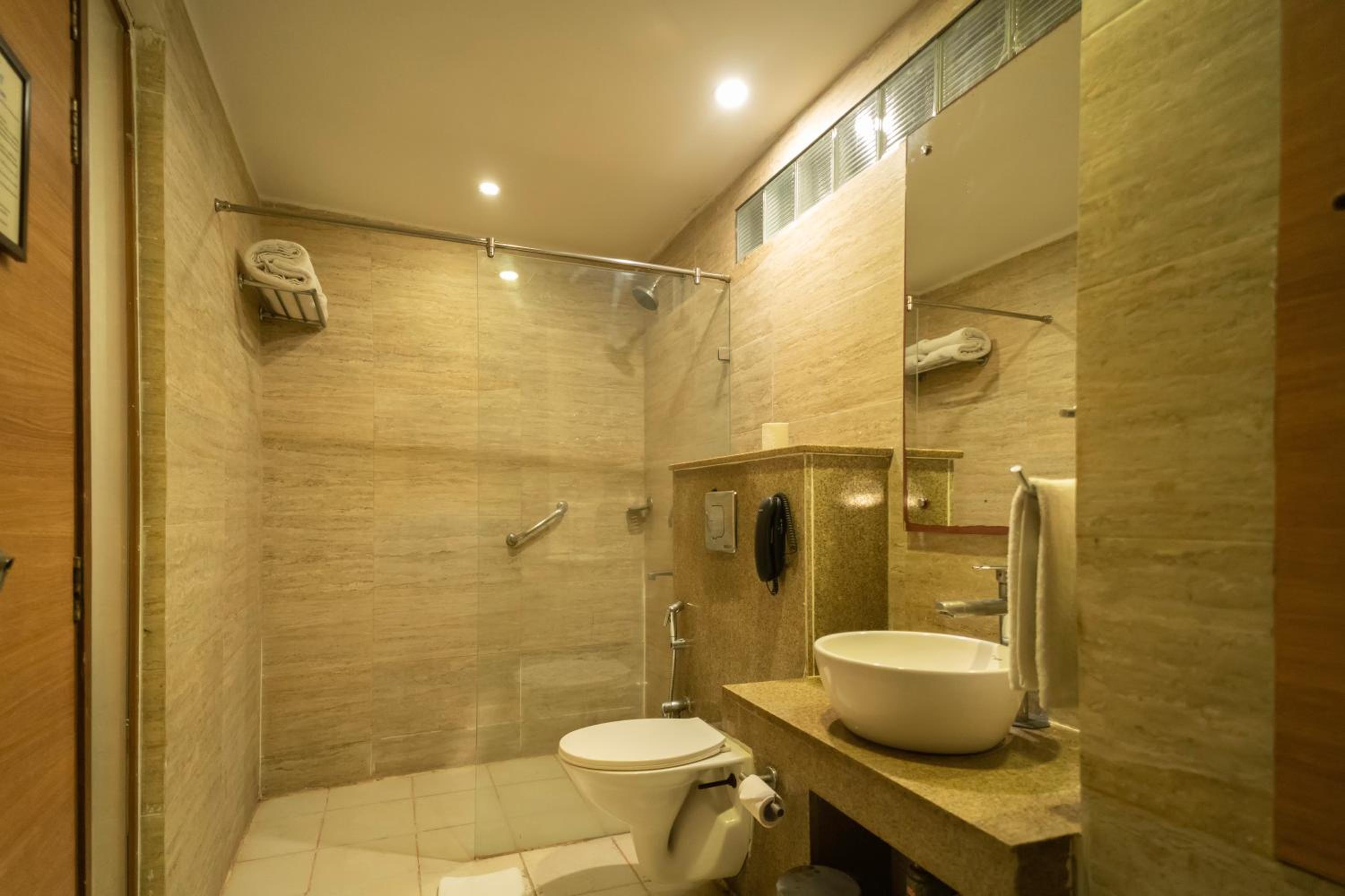 Business Double Room photo 2