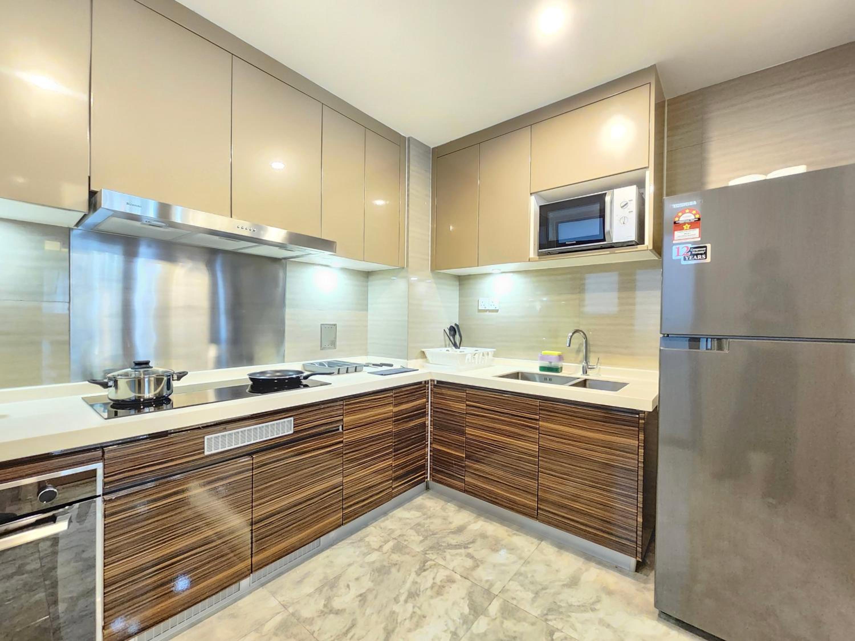 Three-Bedroom Apartment with Balcony