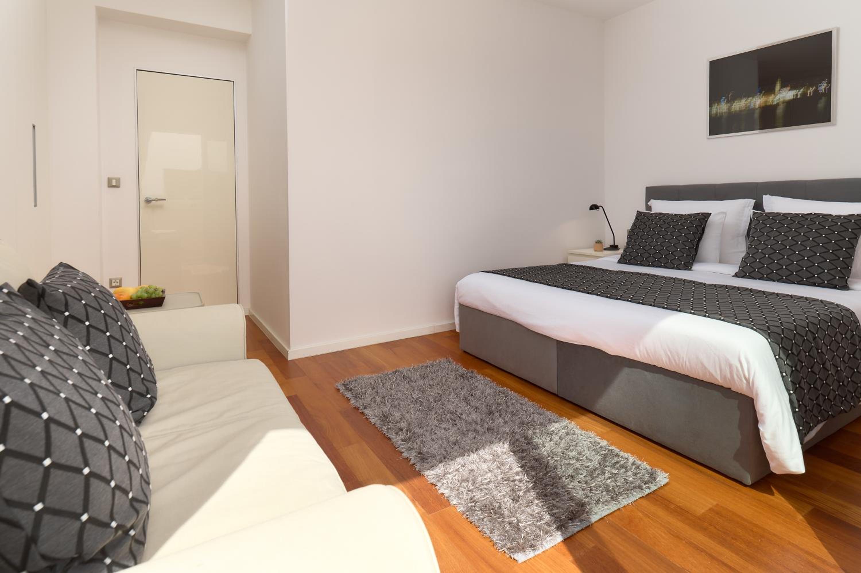 Three-Bedroom Apartment with Balcony