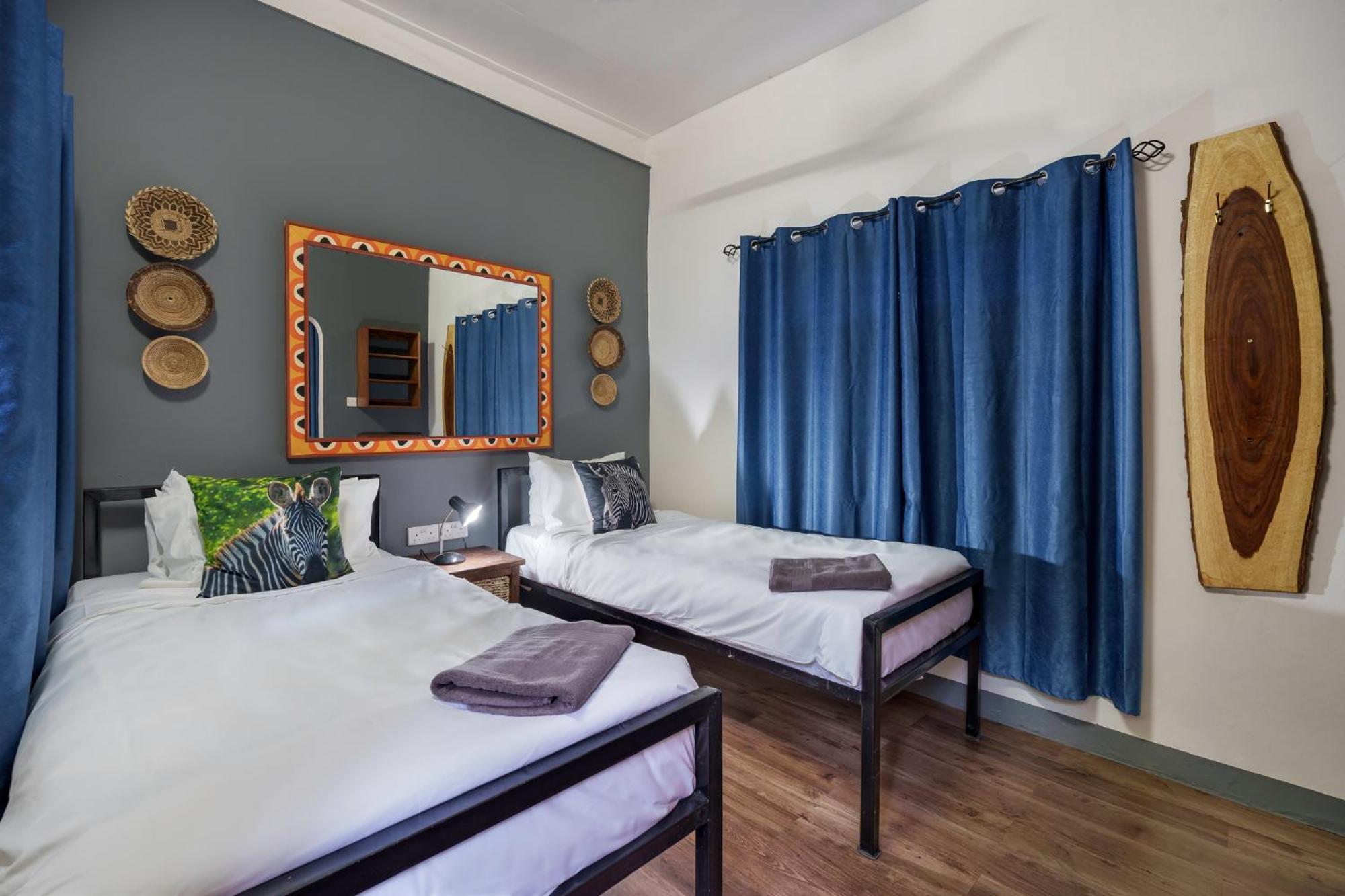 Twin Room with Shared Bathroom photo 1