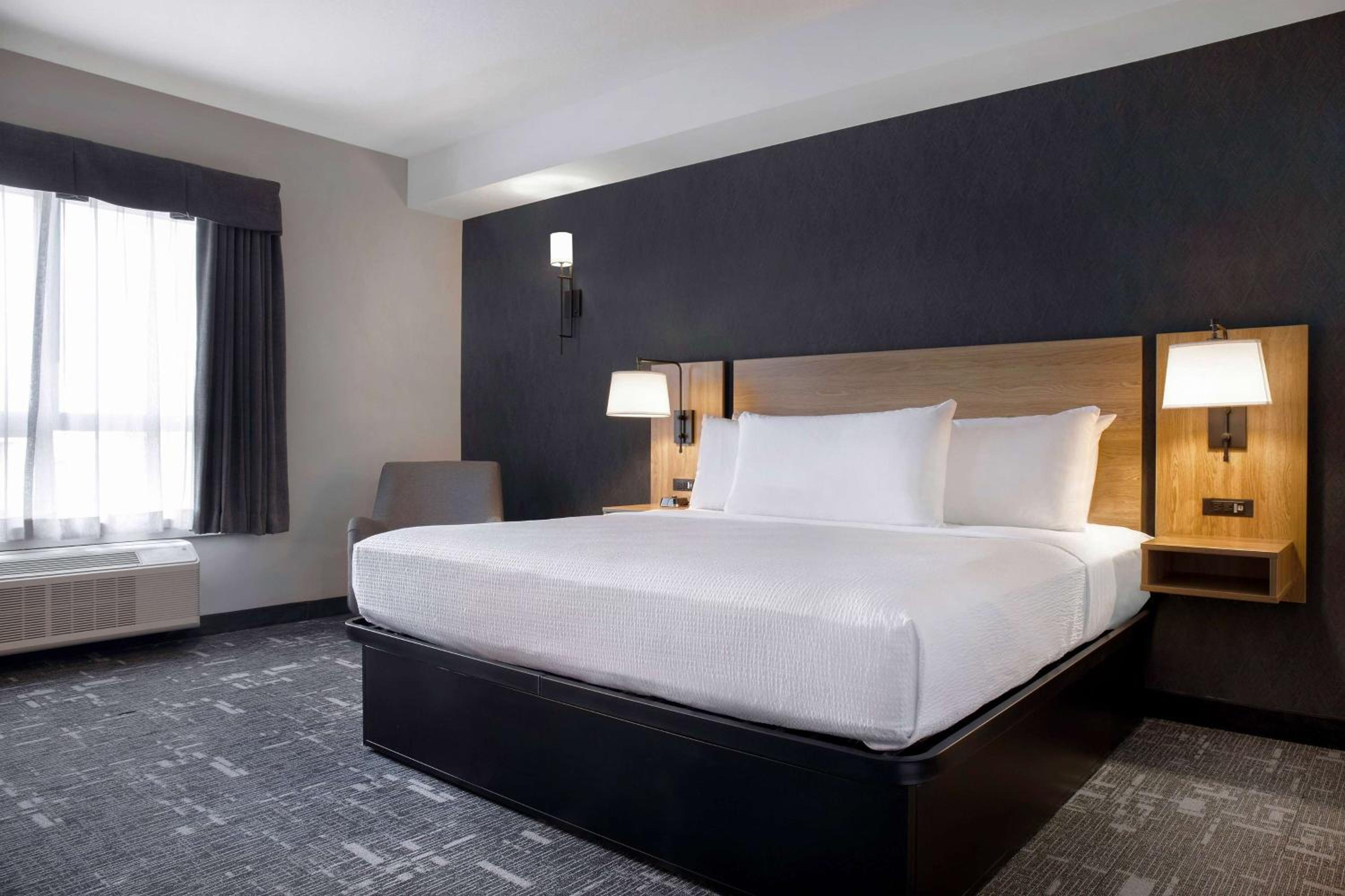 King Room - Mobility Access/Non-Smoking