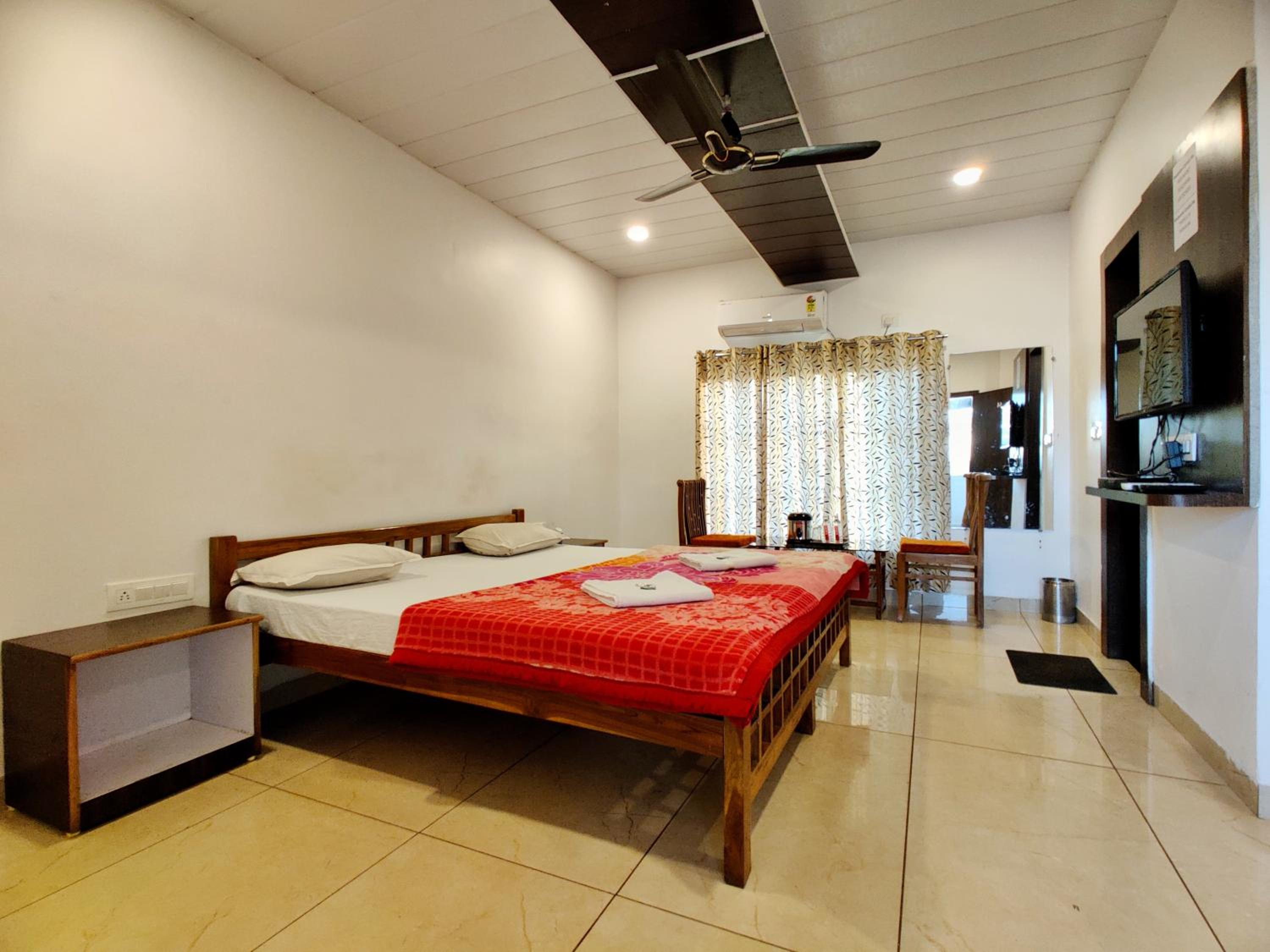 Air Conditioning Deluxe Room