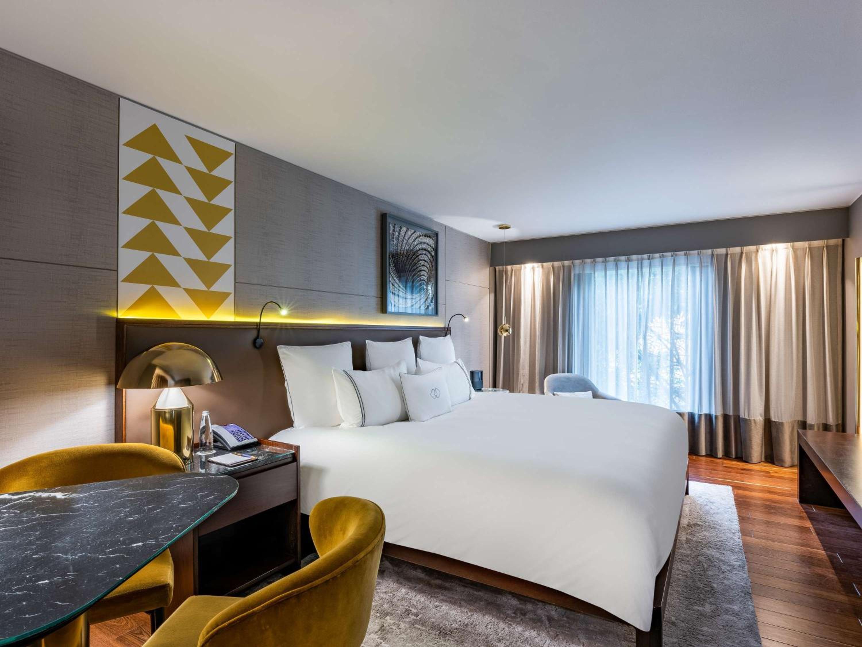 Luxury King Room