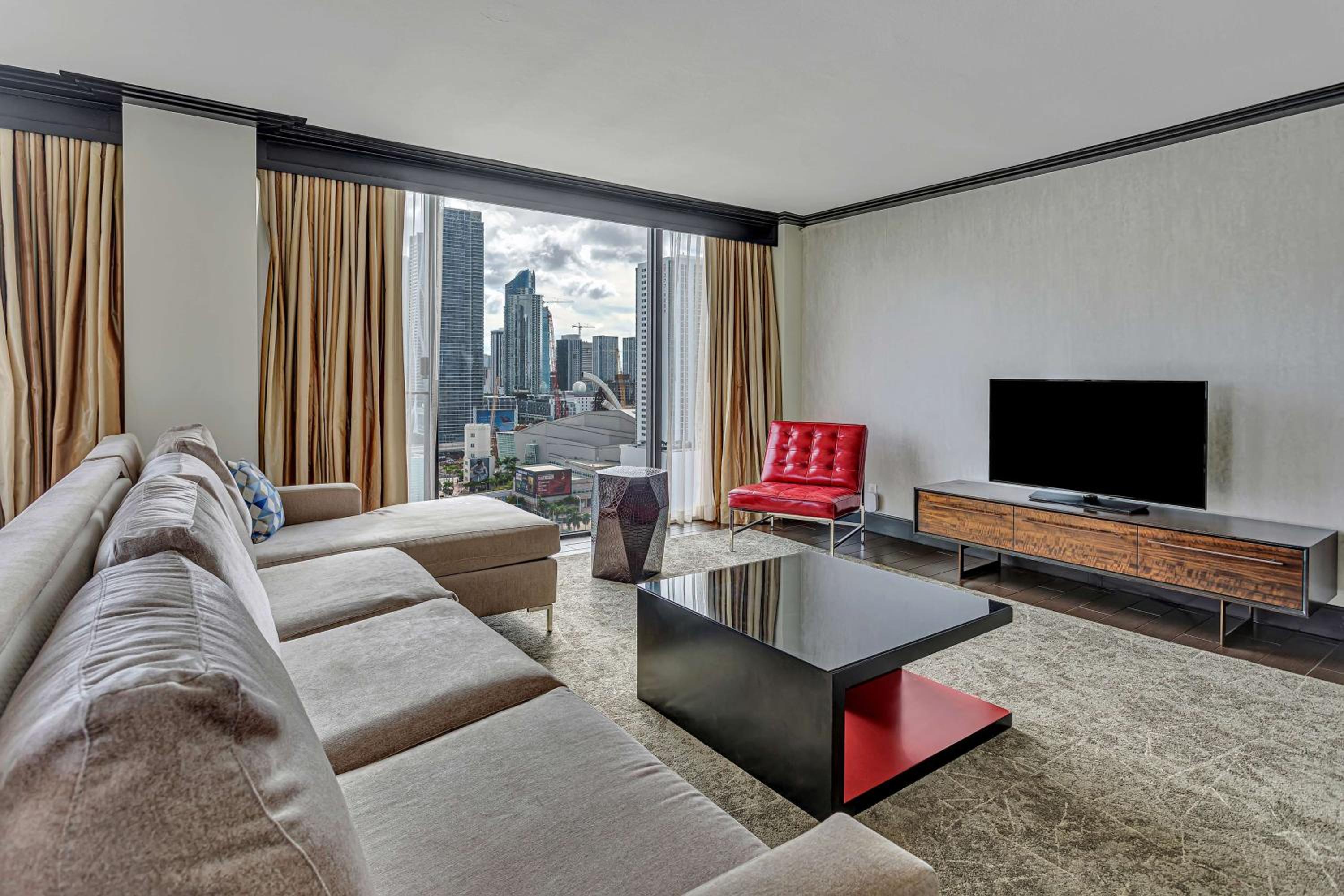 One-Bedroom King Suite with View
