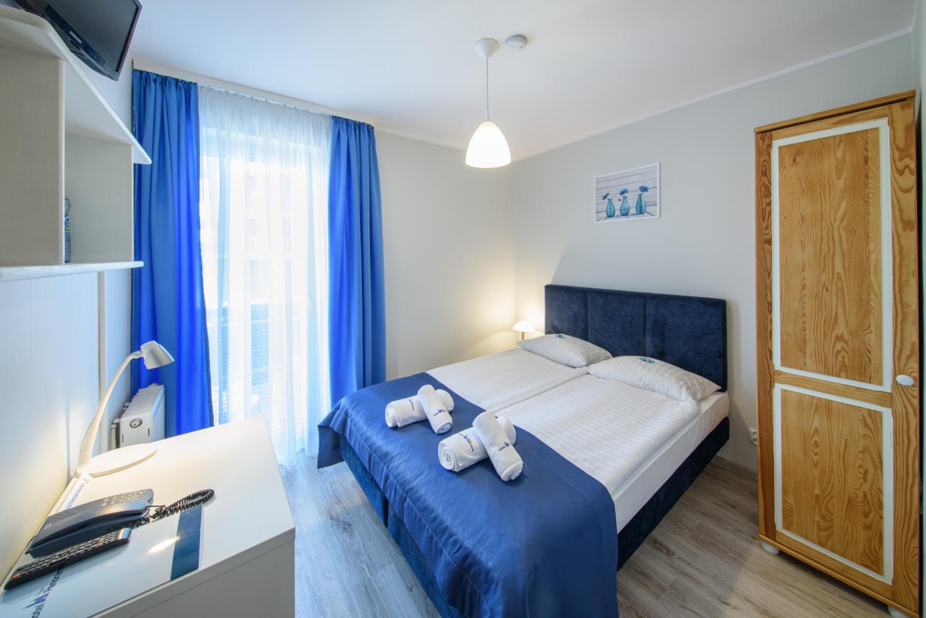 Double or Twin Room - Photo 28