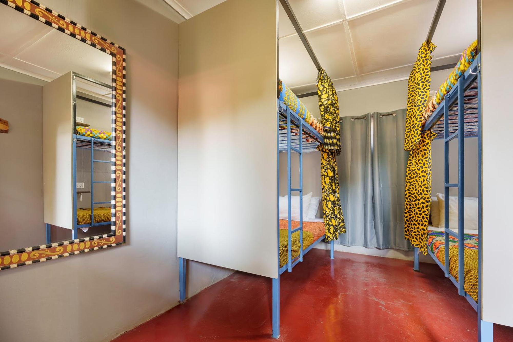 Bed in 4-Bed Mixed Dormitory Room photo 1