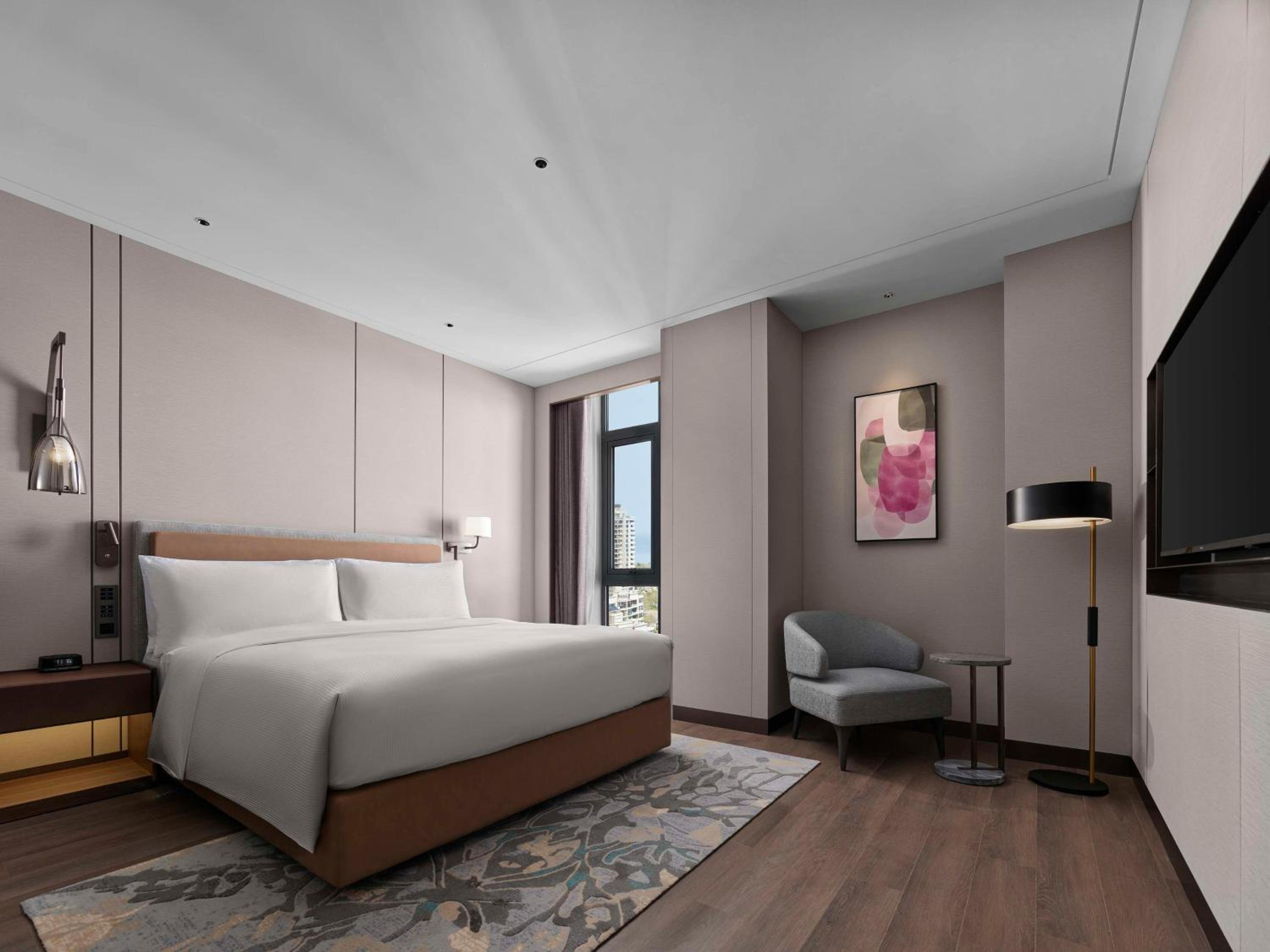 Premium King Suite with Sea View